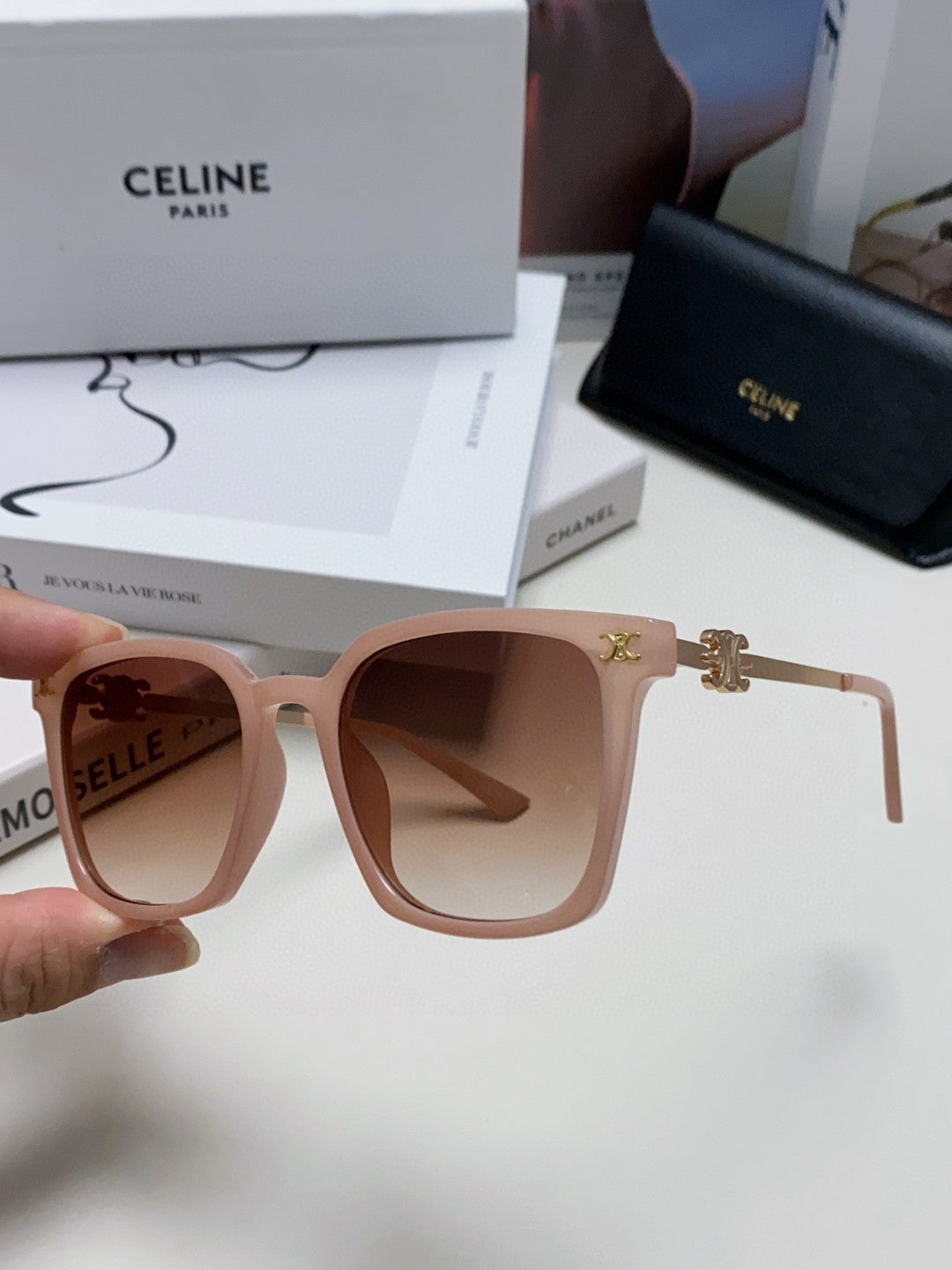 TRIOMPHE SUNGLASS 497815 IN PINK CLEAR METAL