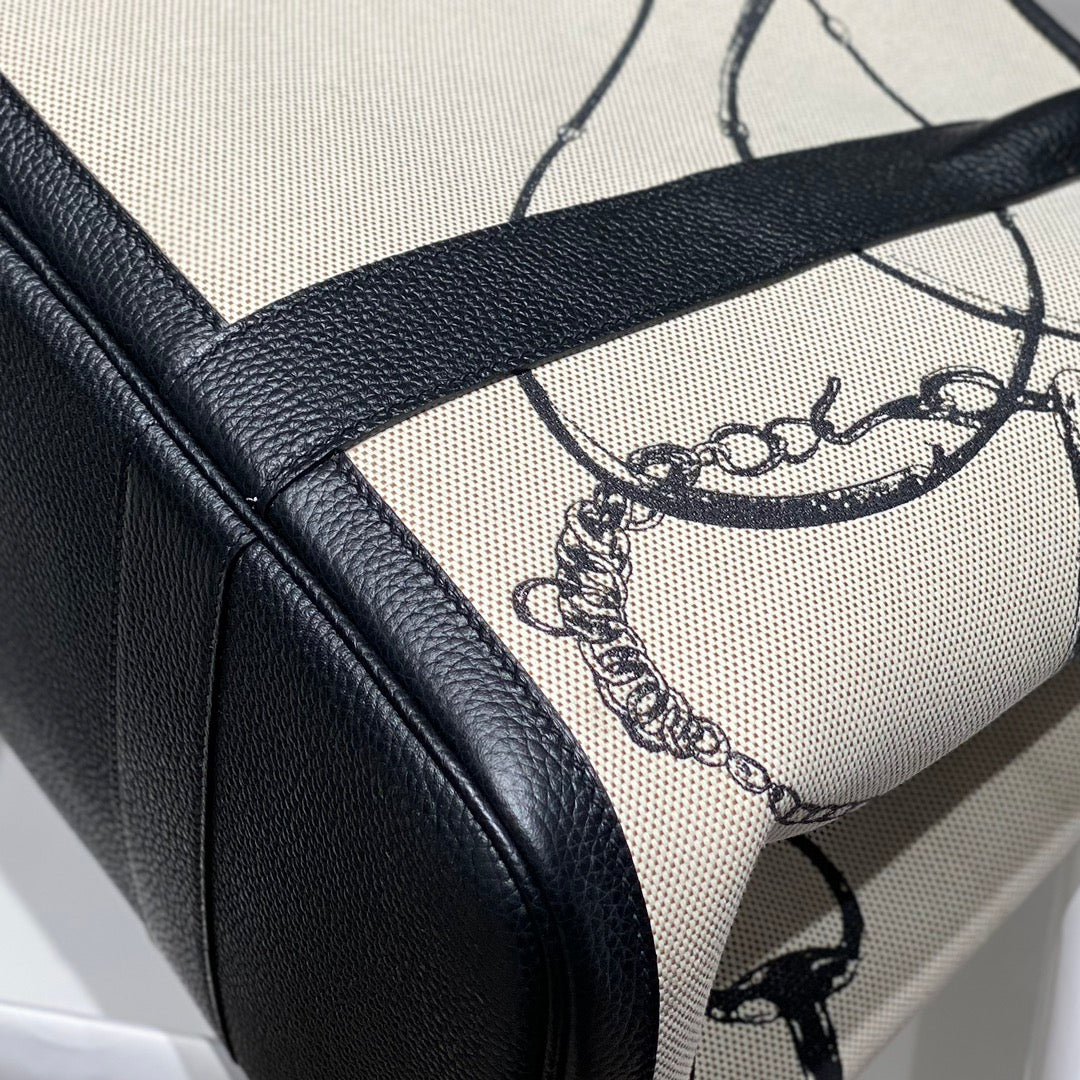 HM Garden Party 36 Multicolor Canvas and Negonda Calfskin 243404