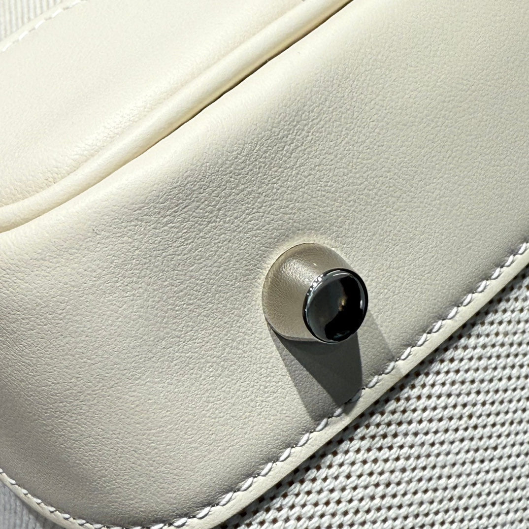 HM Birkin 25 Milkshake White Canvas with Swift Leather Silver Hardware 237310