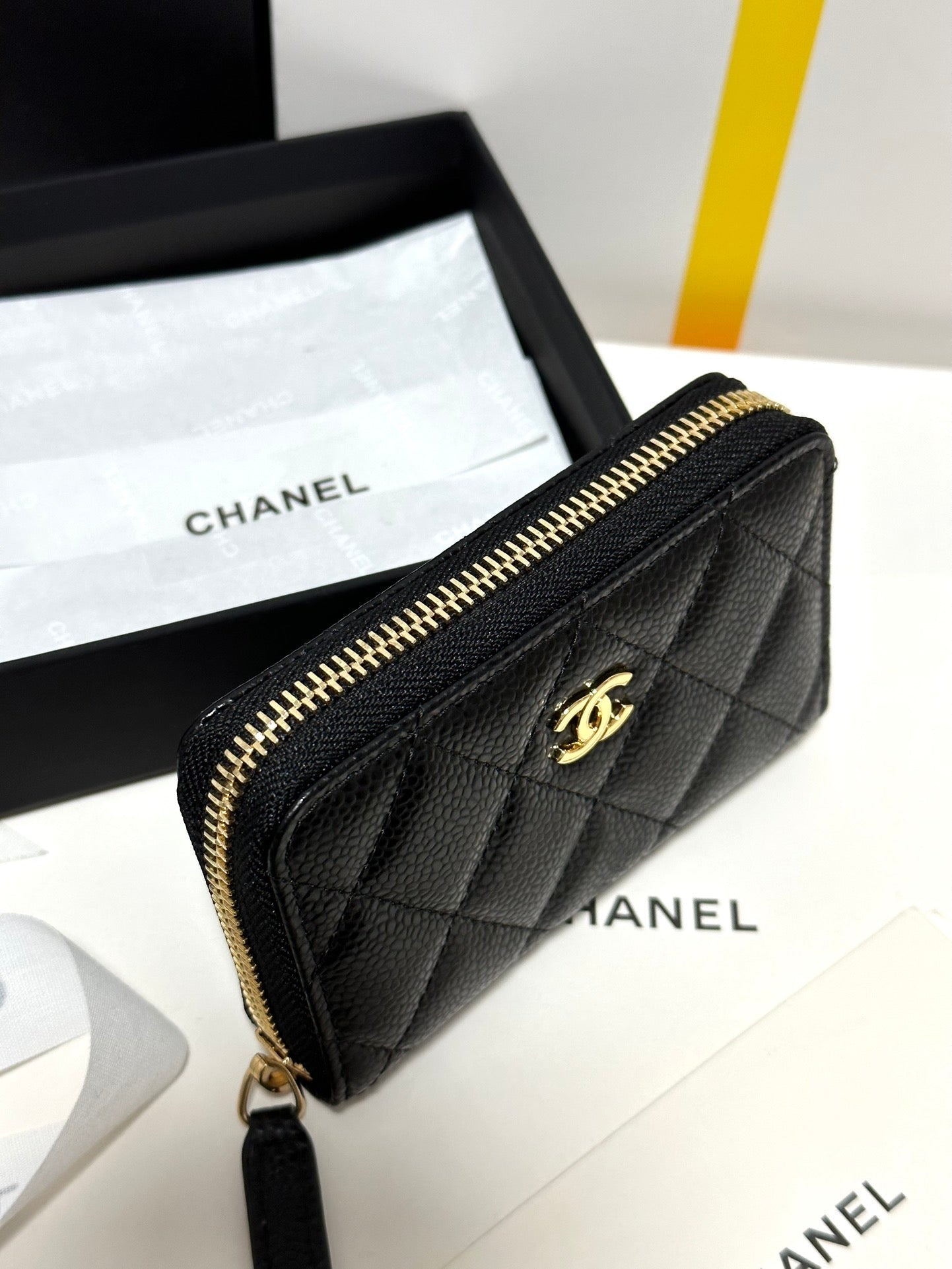 CC Classic Zipped Coin Purse Black  Quilted Caviar Gold Buckle 243691