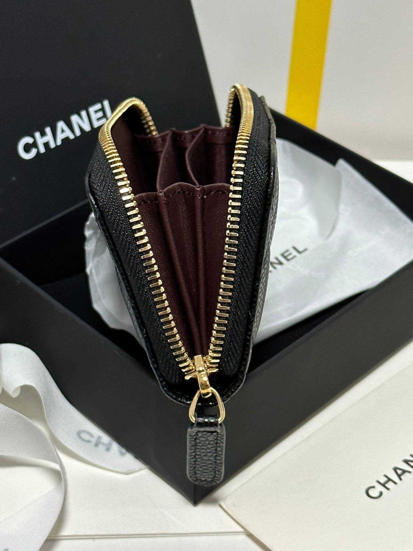 CC Classic Zipped Coin Purse Black  Quilted Caviar Gold Buckle 243691
