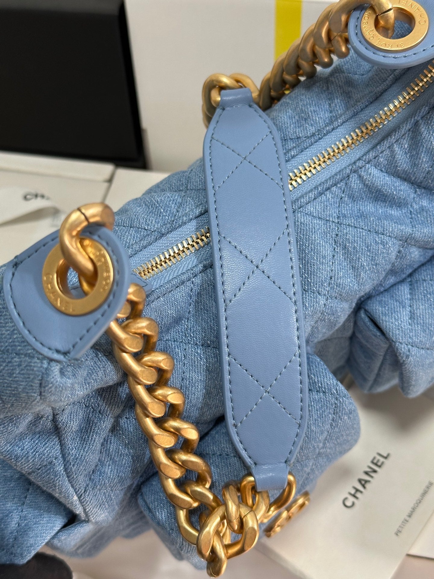 CC 25C Hobo 31cm Baby Blue Demin Gold Hardware 243565