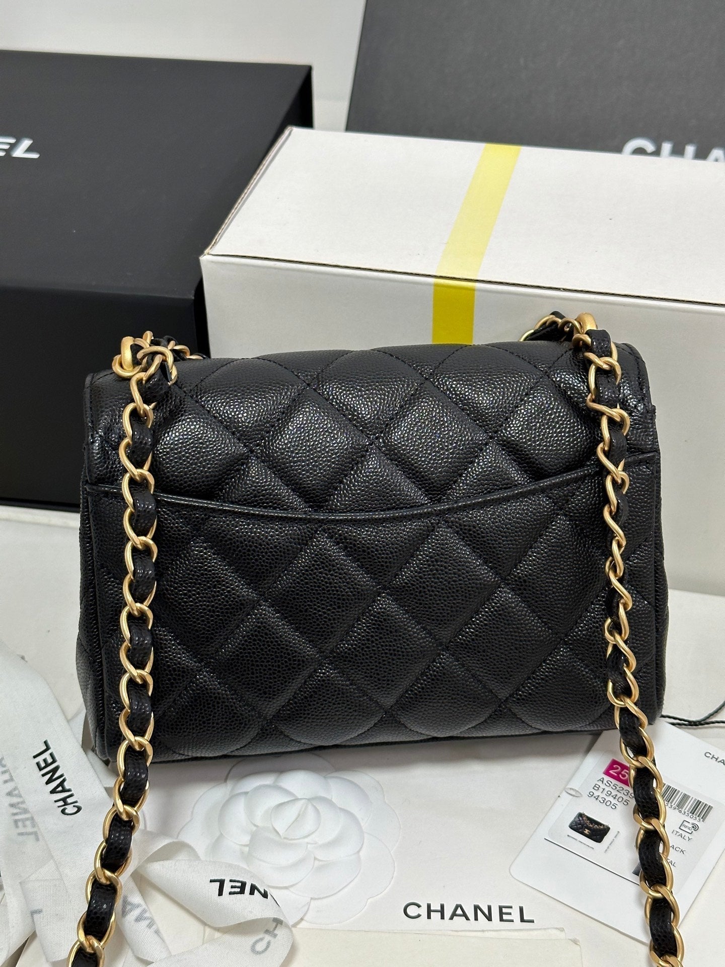 CC 25P Flap 18 Bag Black Cowhide Gold Hardware 243560