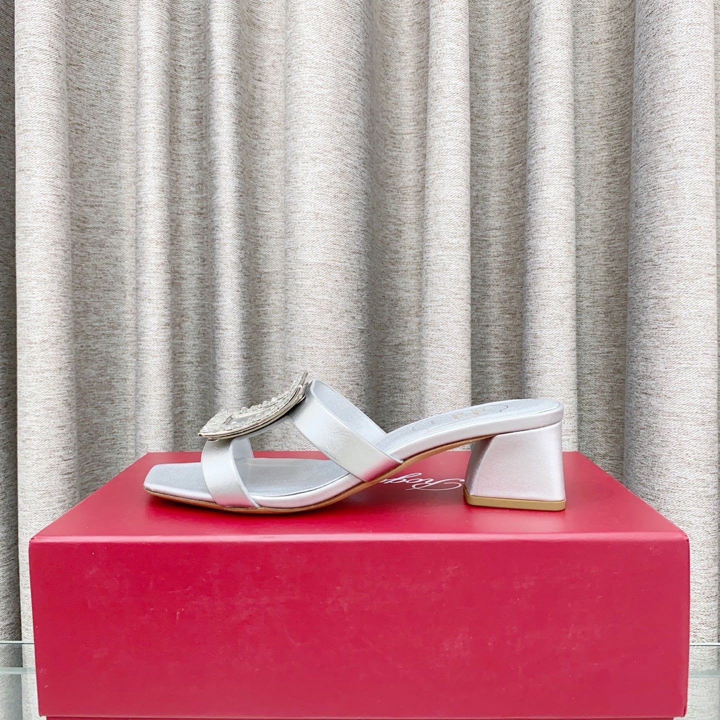 Viv 25 Diamond Mid Heel Slides Silver Cowhide 283037