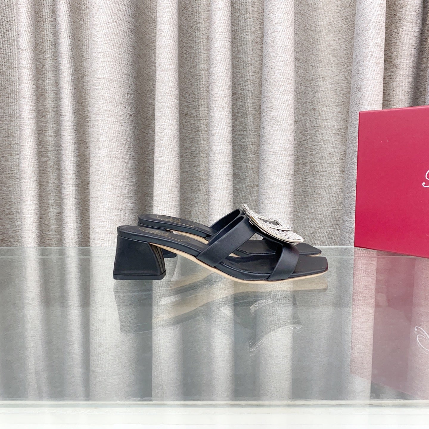 Viv 25 Diamond Mid Heel Slides Black Cowhide 283042