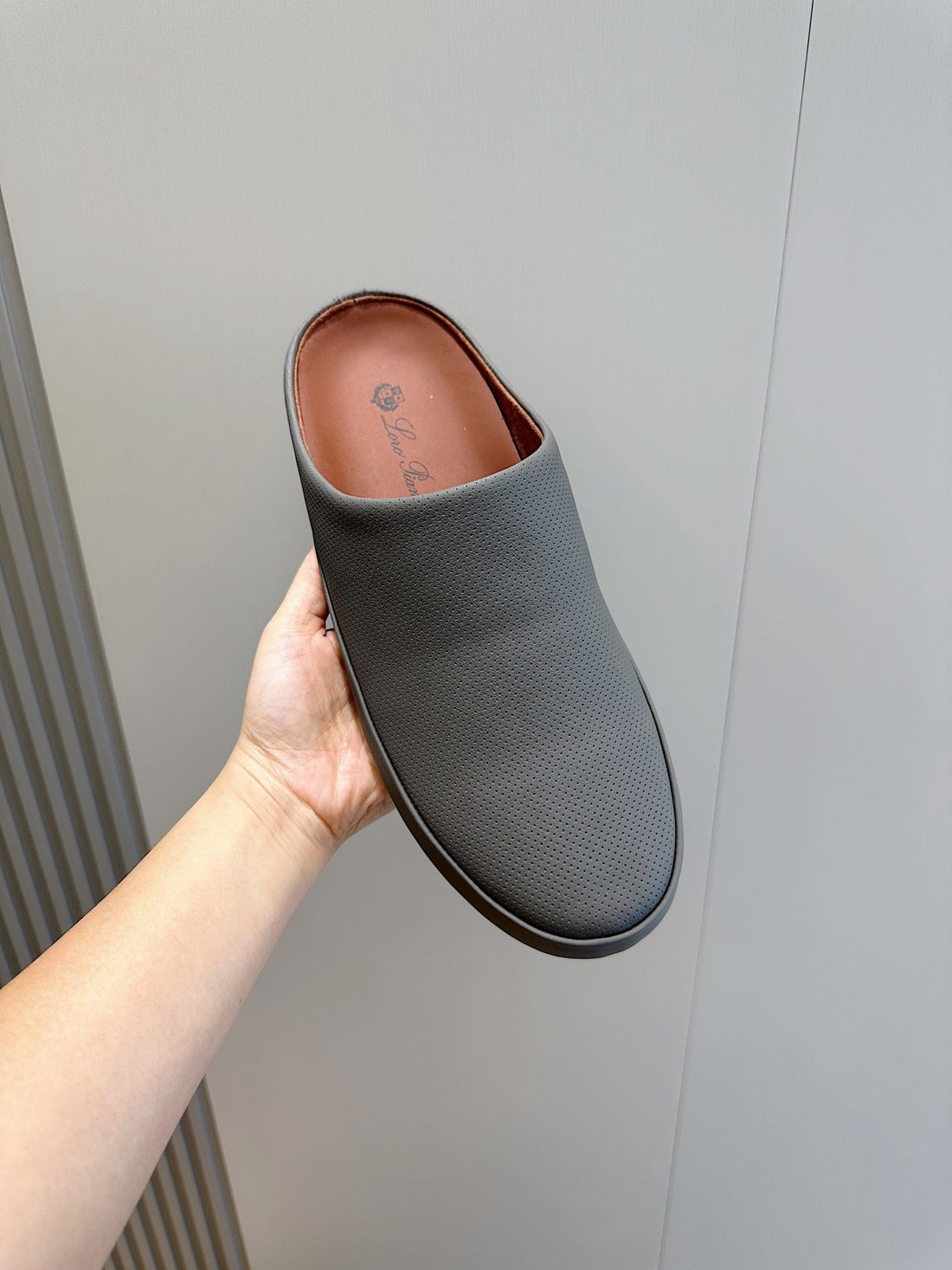 LP TOMORI SABOT MULES ANCHOR MESH CALFSKIN