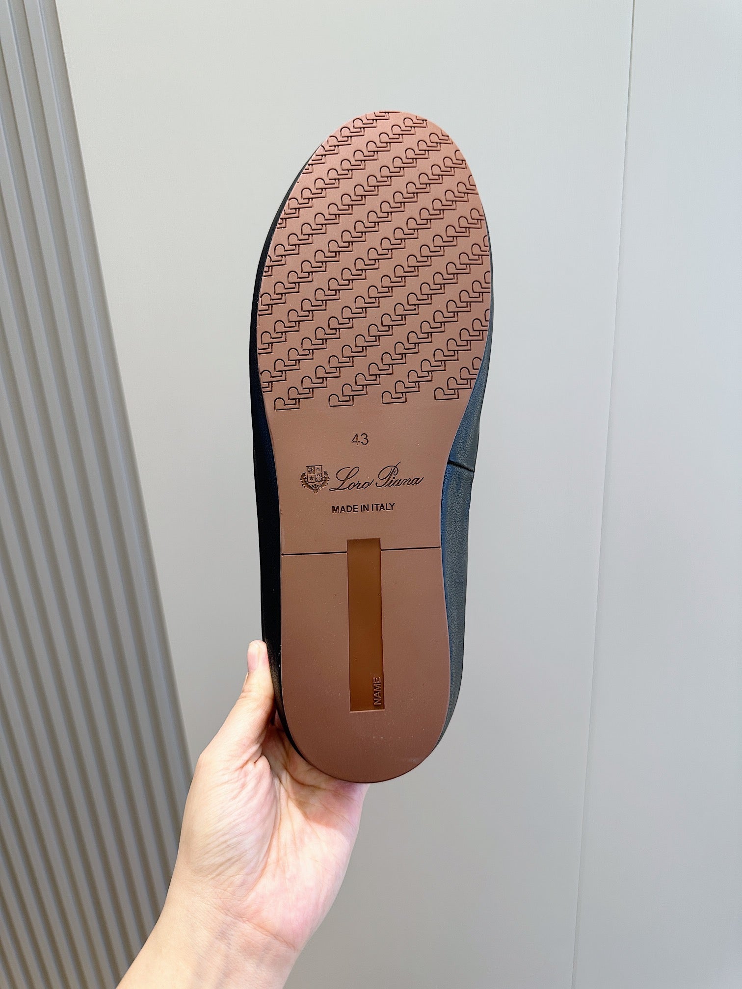 LP TOMORI SABOT MULES BLACK CALFSKIN