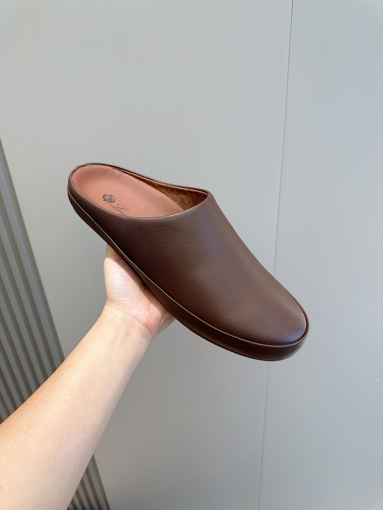 LP TOMORI SABOT MULES CHOCOLATE CALFSKIN