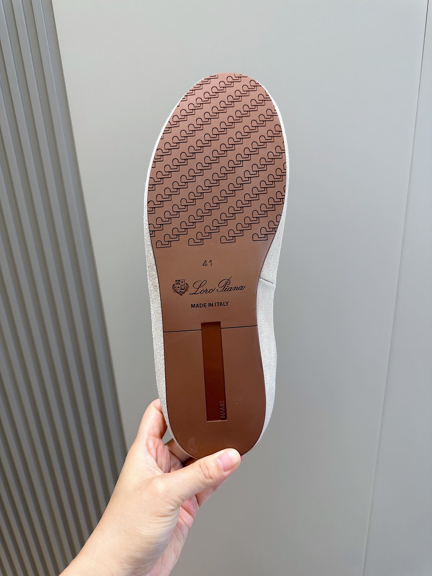 LP TOMORI SABOT MULES CLOUD SUEDE