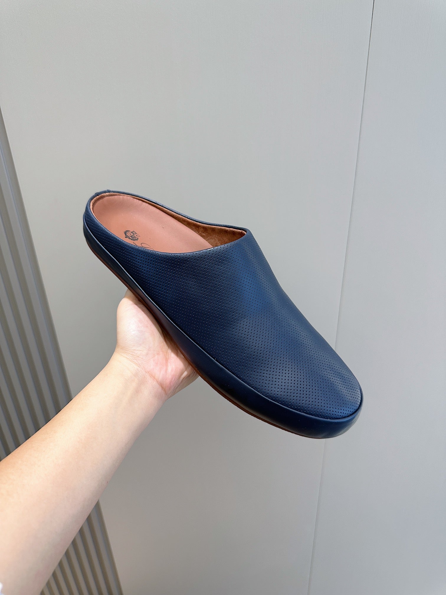 LP TOMORI SABOT MULES NAVY MESH CALFSKIN