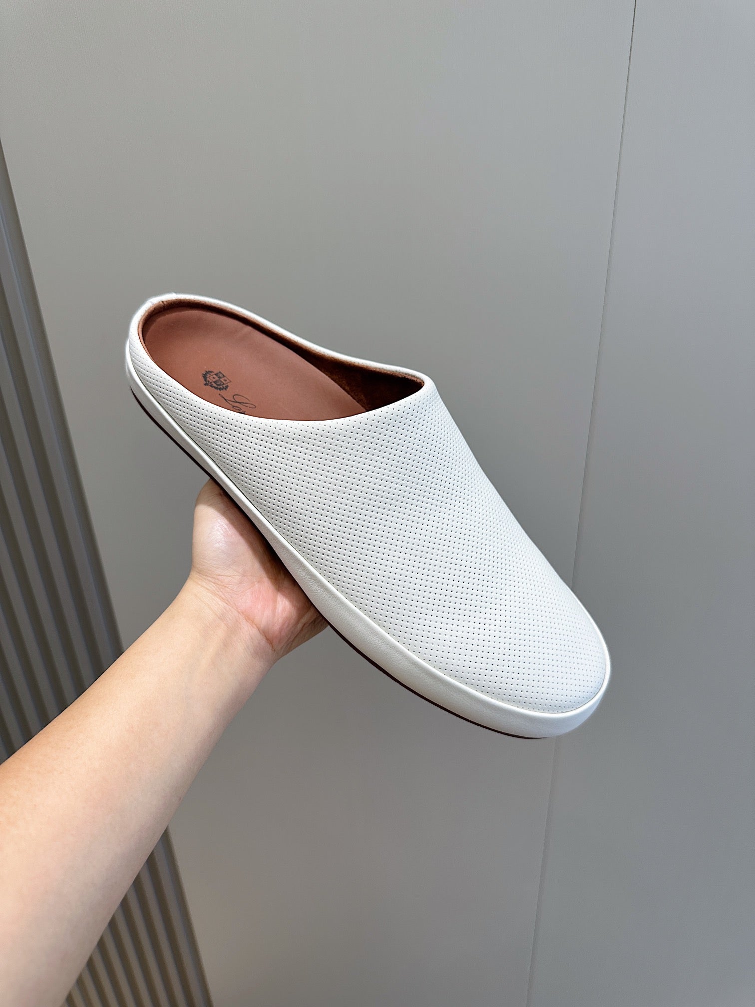 LP TOMORI SABOT MULES WHITE MESH CALFSKIN
