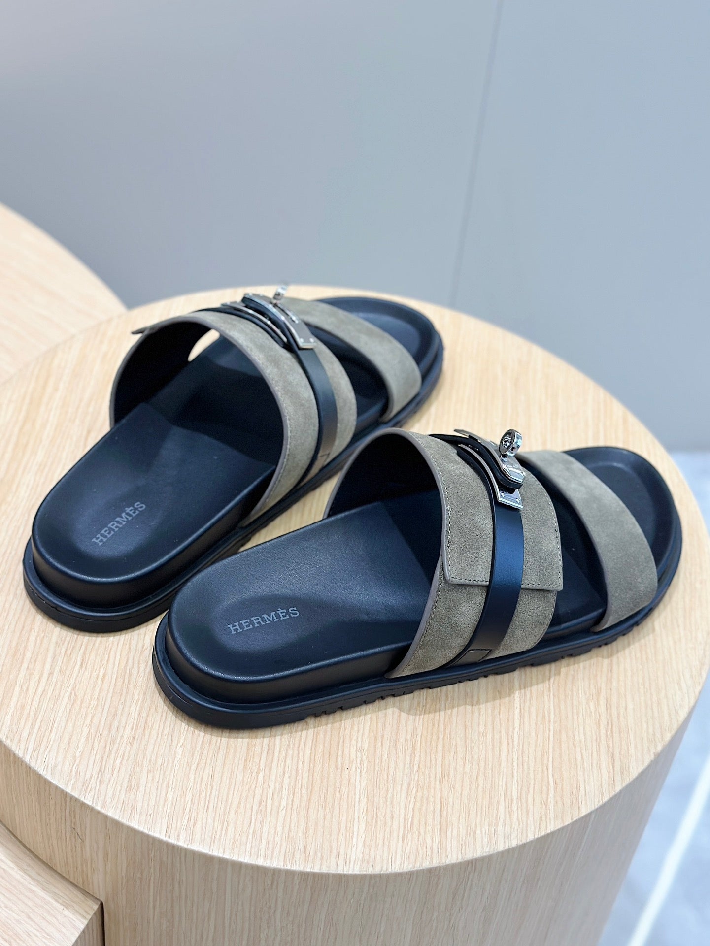 HM Men's Jackson Slide Moss Green Suede 547710