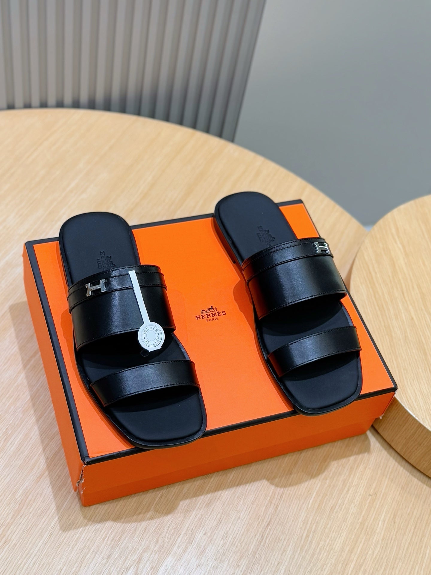 HM Men's Black Calfskin 599973