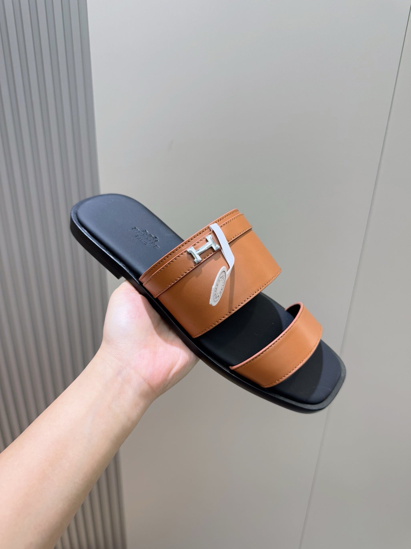 HM Men's 25 Slide Brown Calfskin 599978