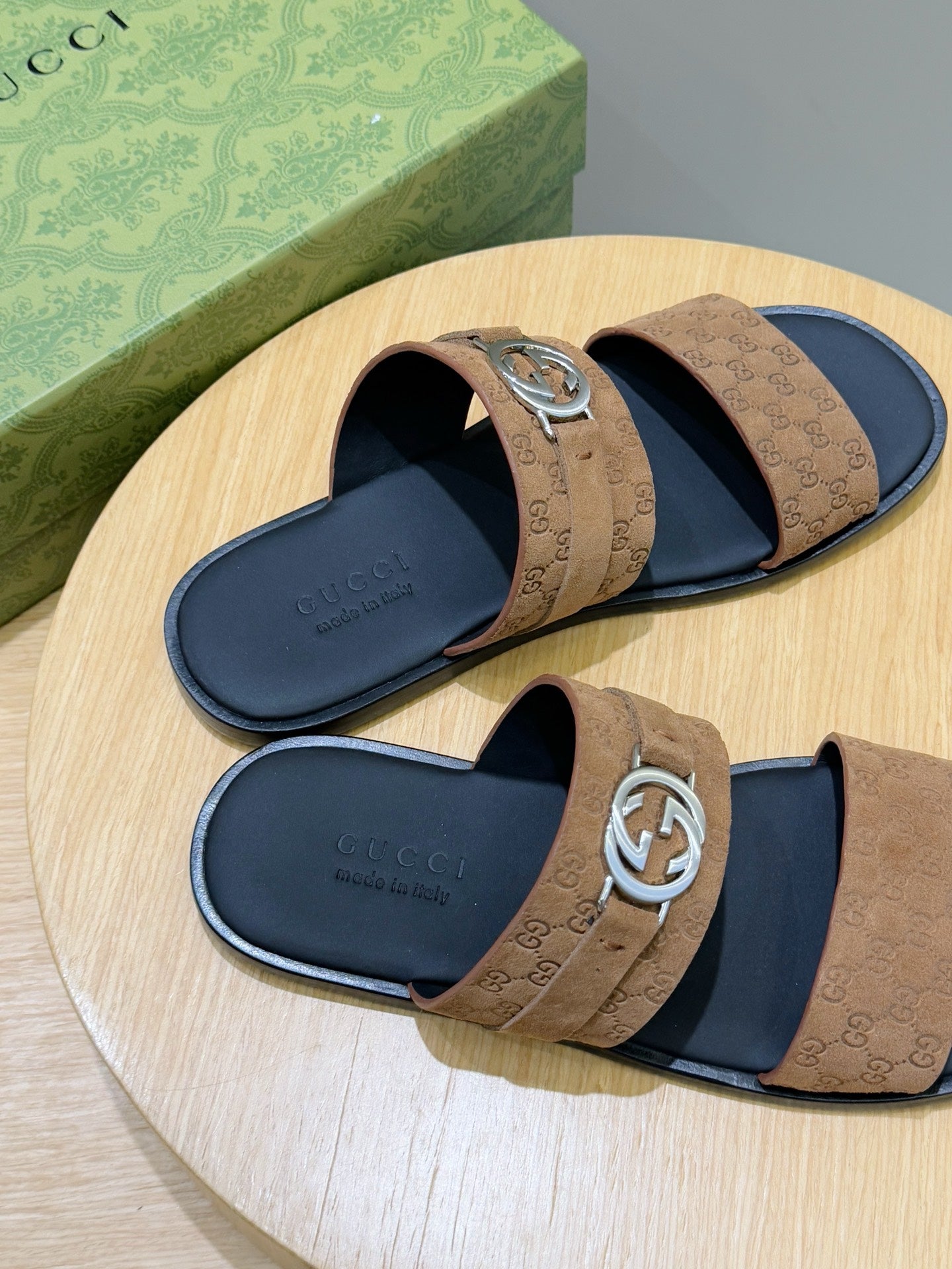 GG Men's Interlocking G Sandals Brown Suede 599982