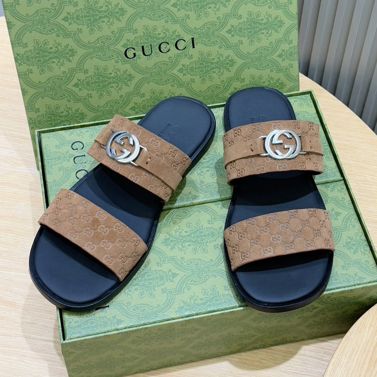 GG Men's Interlocking G Sandals Brown Suede 599982