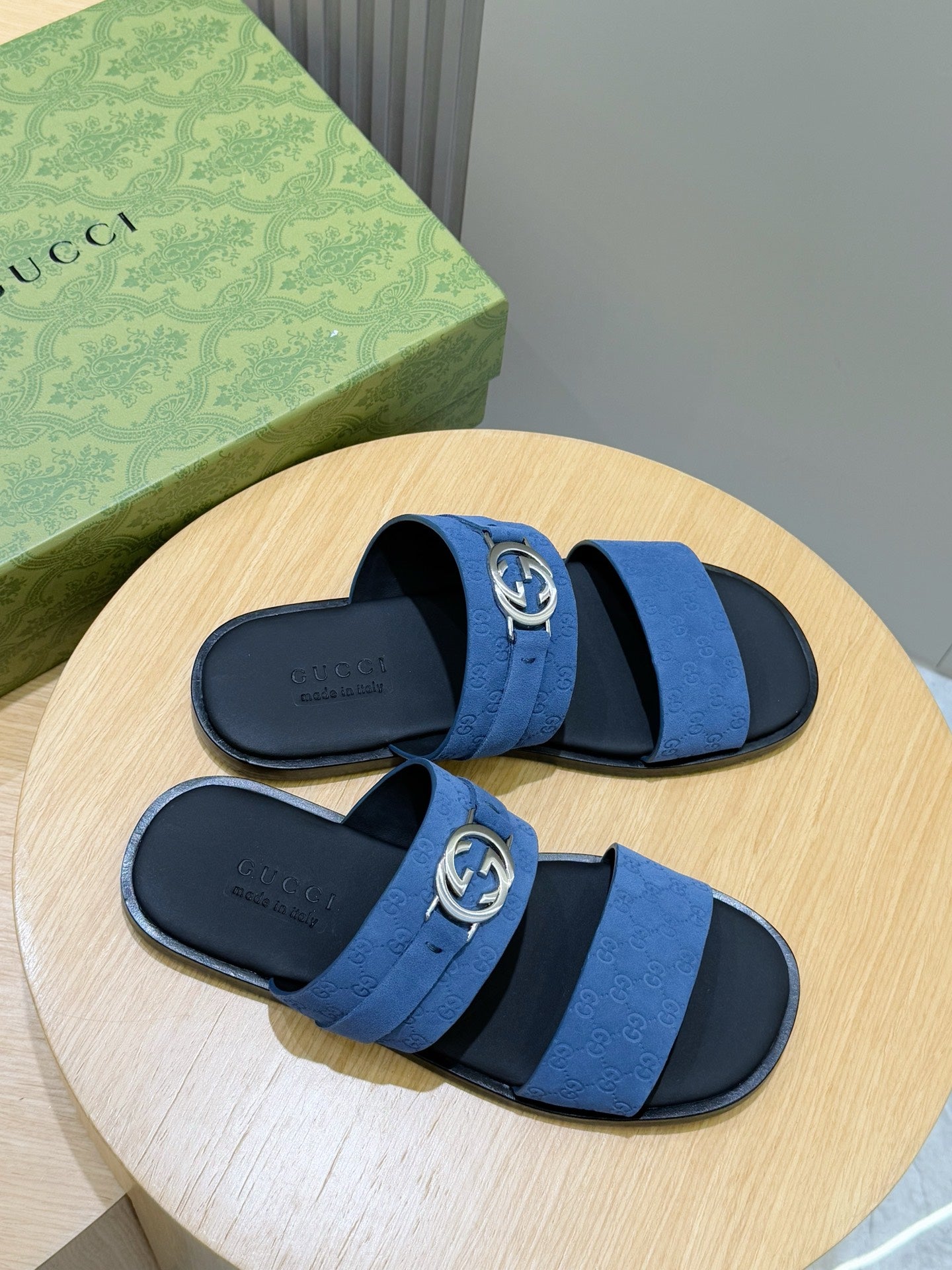 GG Men's Interlocking G Sandals Blue Suede 599984