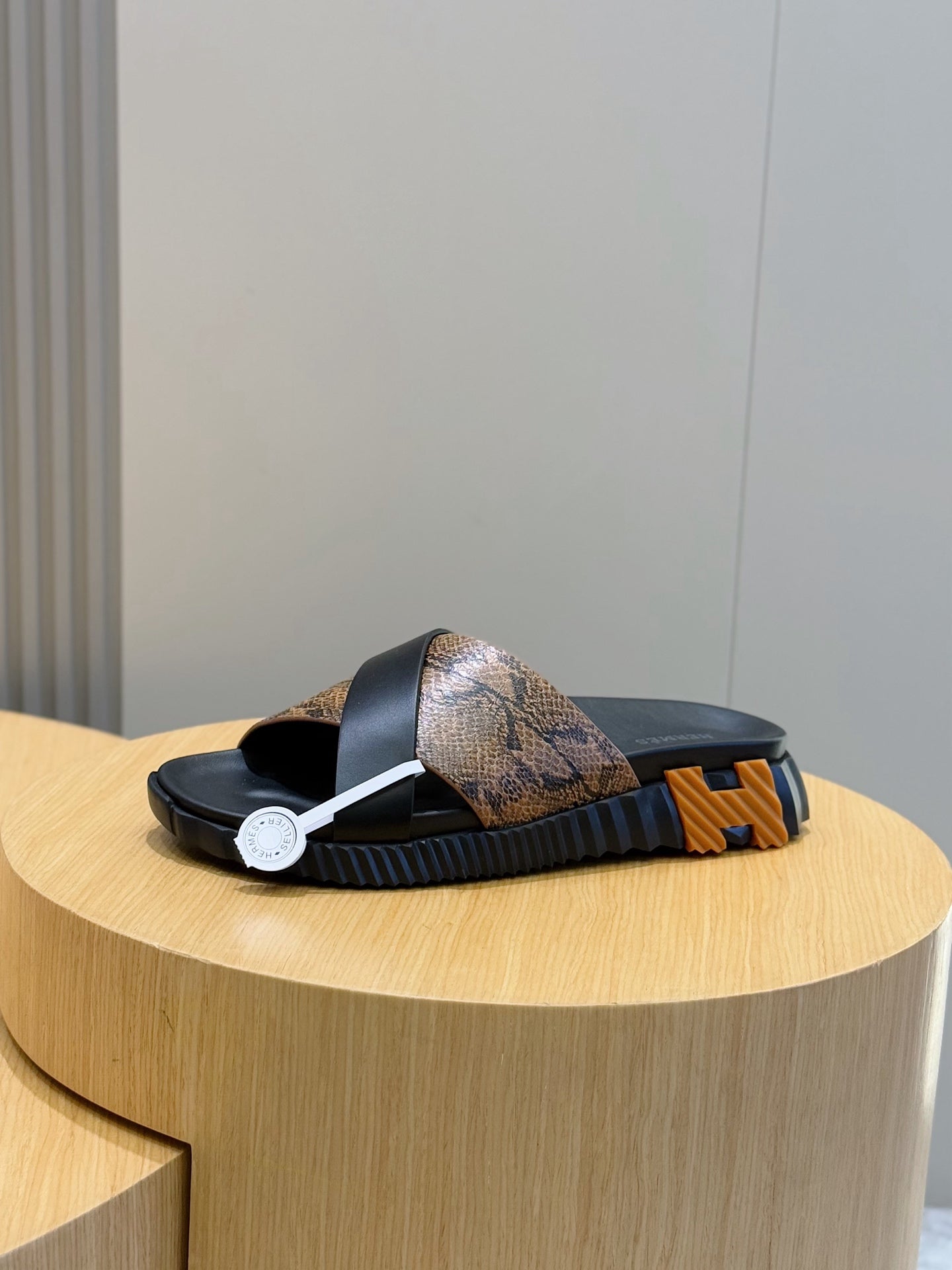 HM Men's Infra Slide Black Brown Cowhide  599991