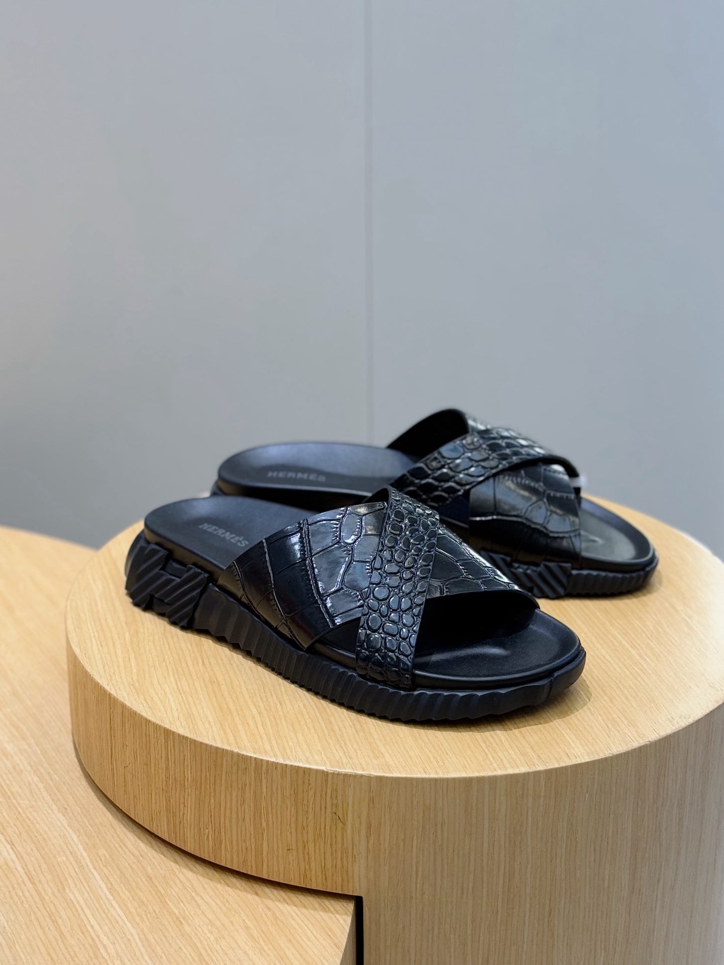 HM Men's Infra Slide Black Cowhide 599992