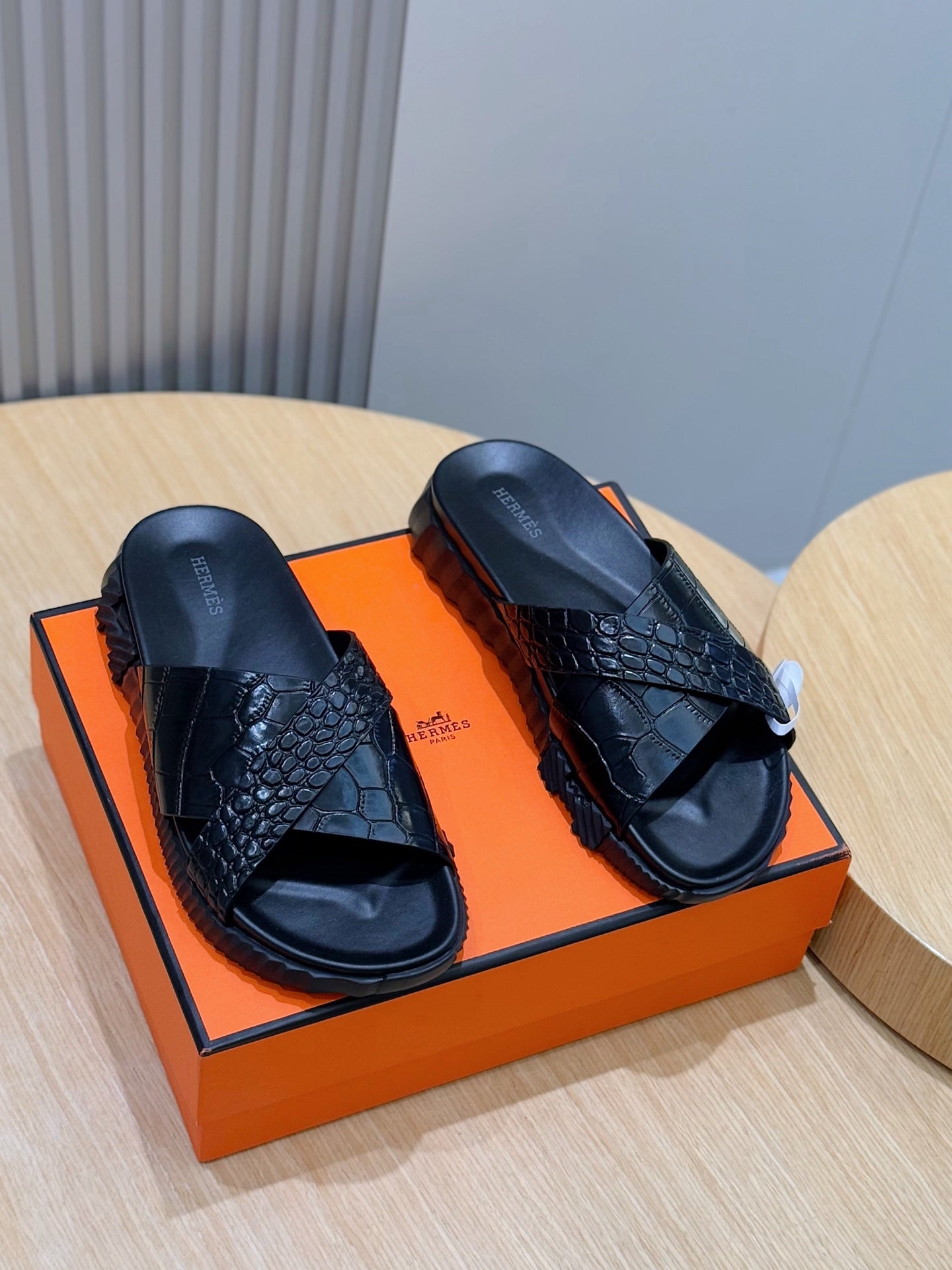 HM Men's Infra Slide Black Cowhide 599992