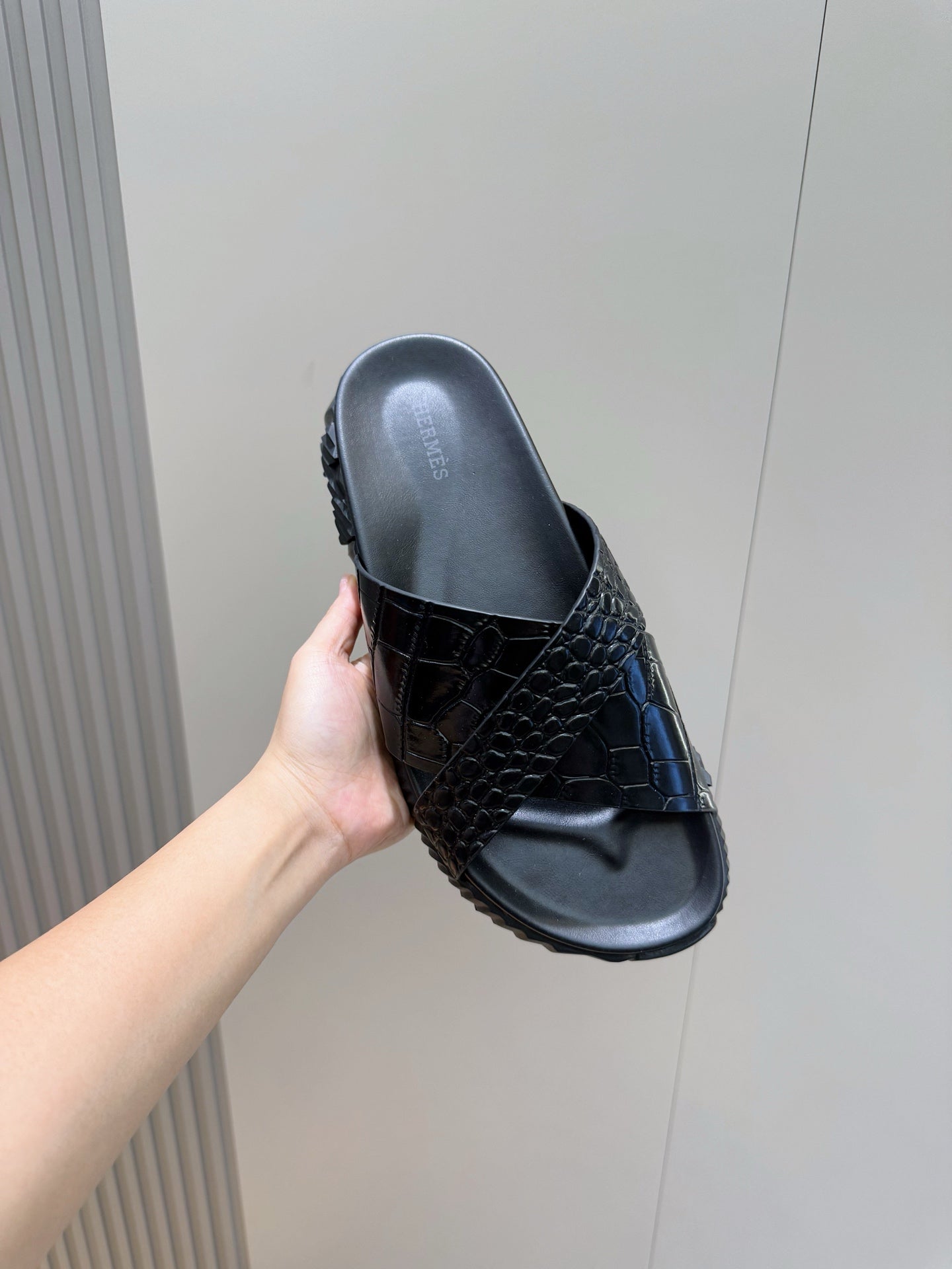 HM Men's Infra Slide Black Cowhide 599992