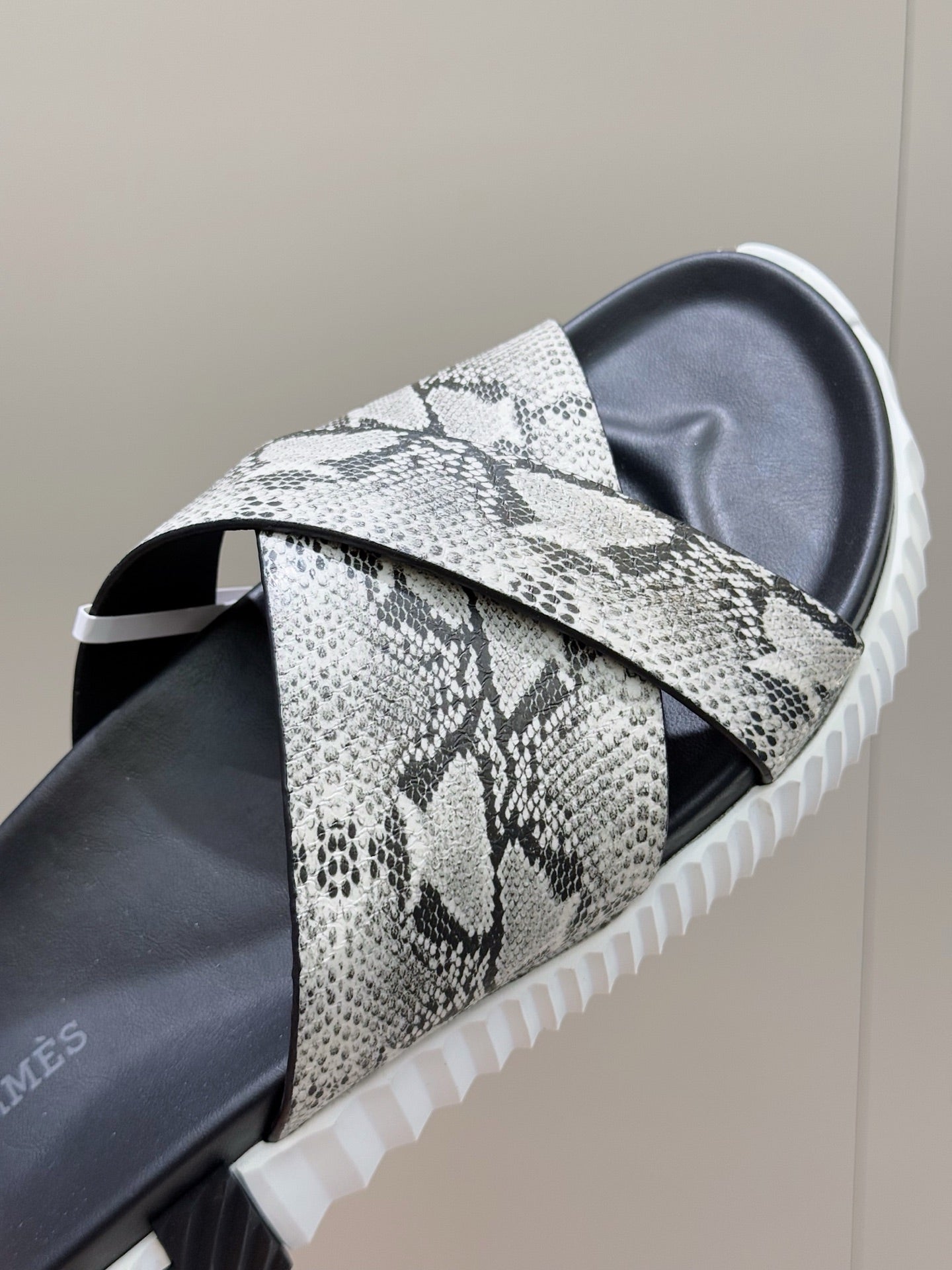 HM Men's Infra Slide Black Cowhide 599994