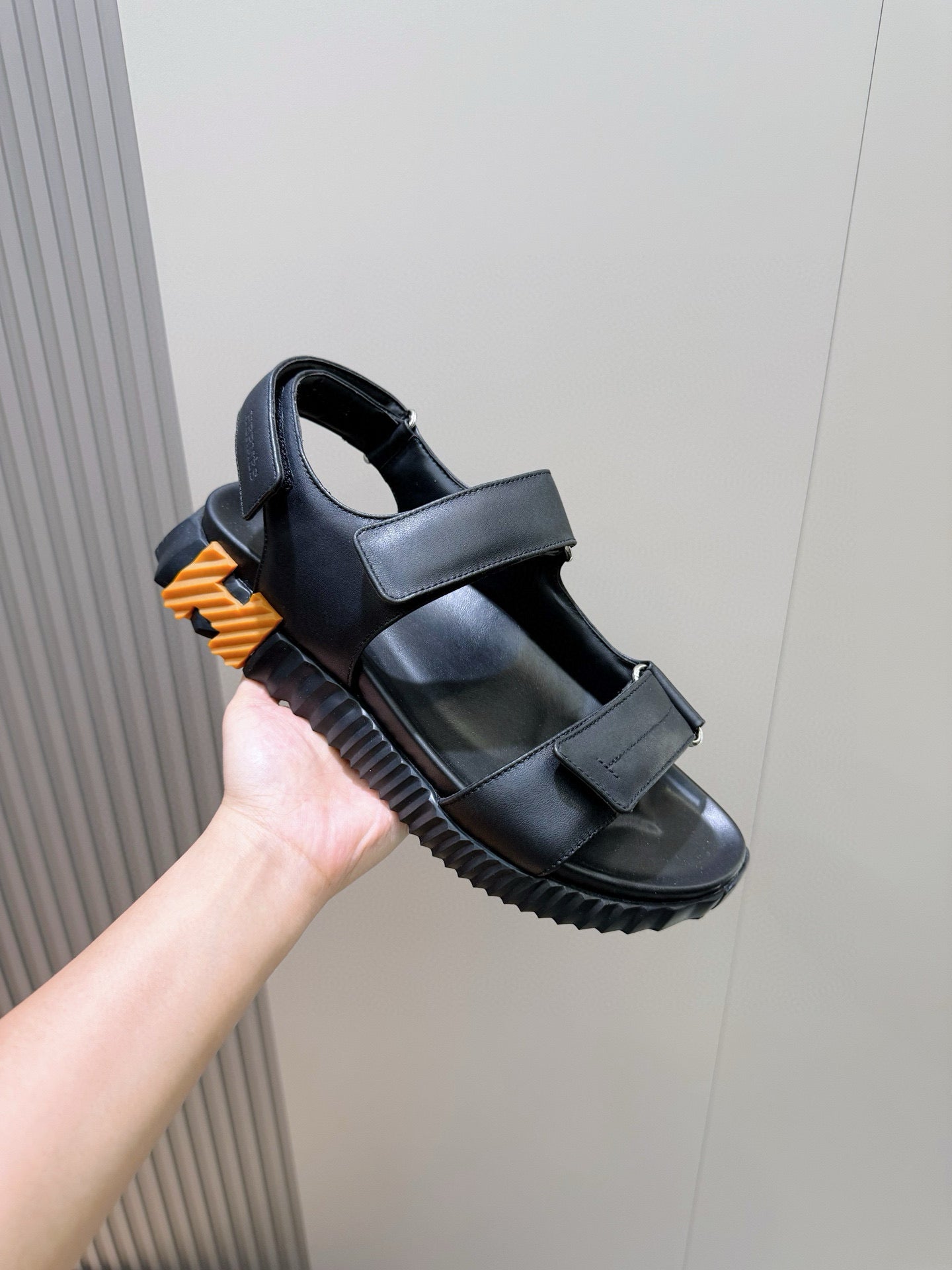 HM Men's Junior Sandal Black Orange Calfskin 643235