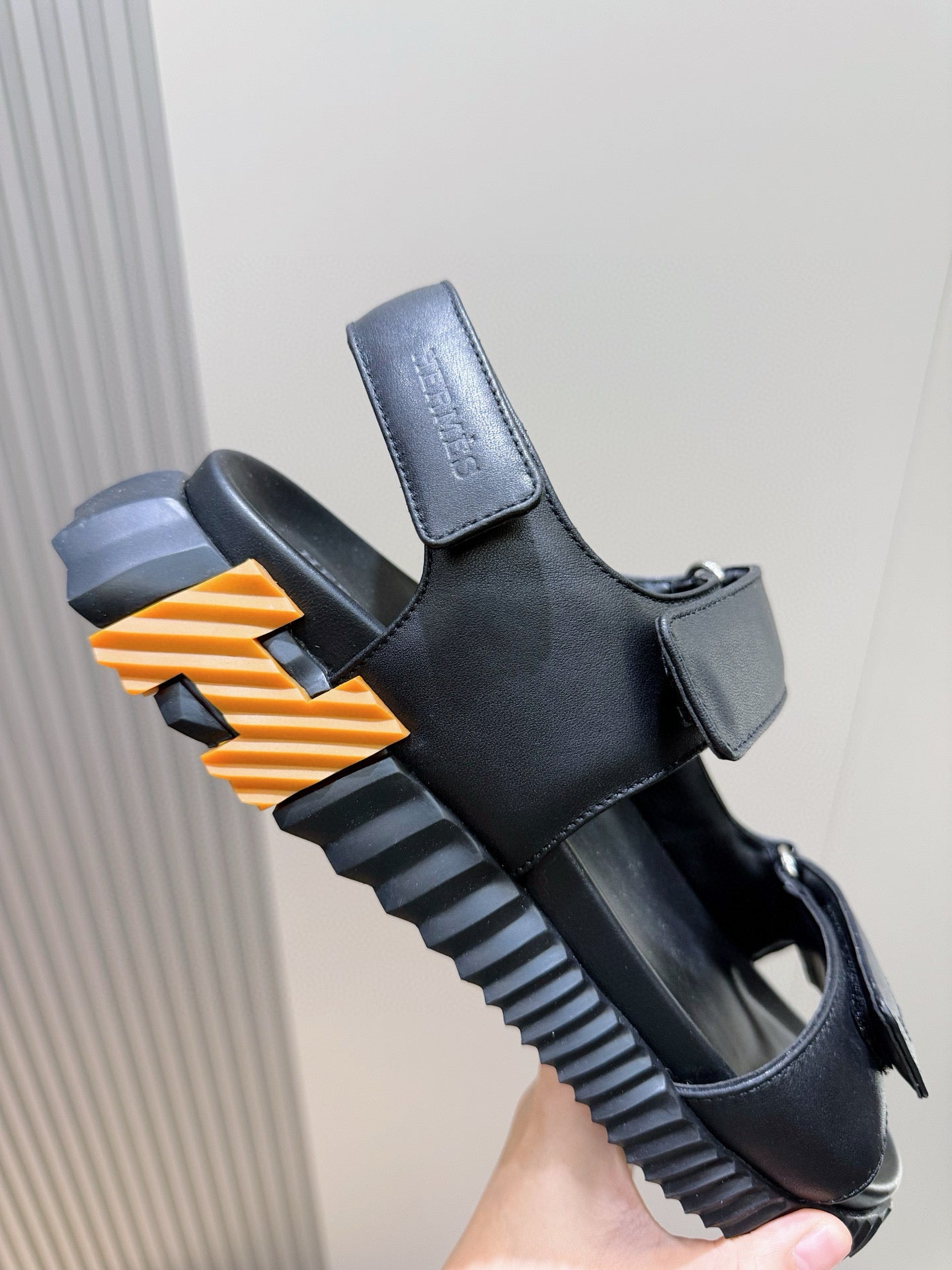 HM Men's Junior Sandal Black Orange Calfskin 643235