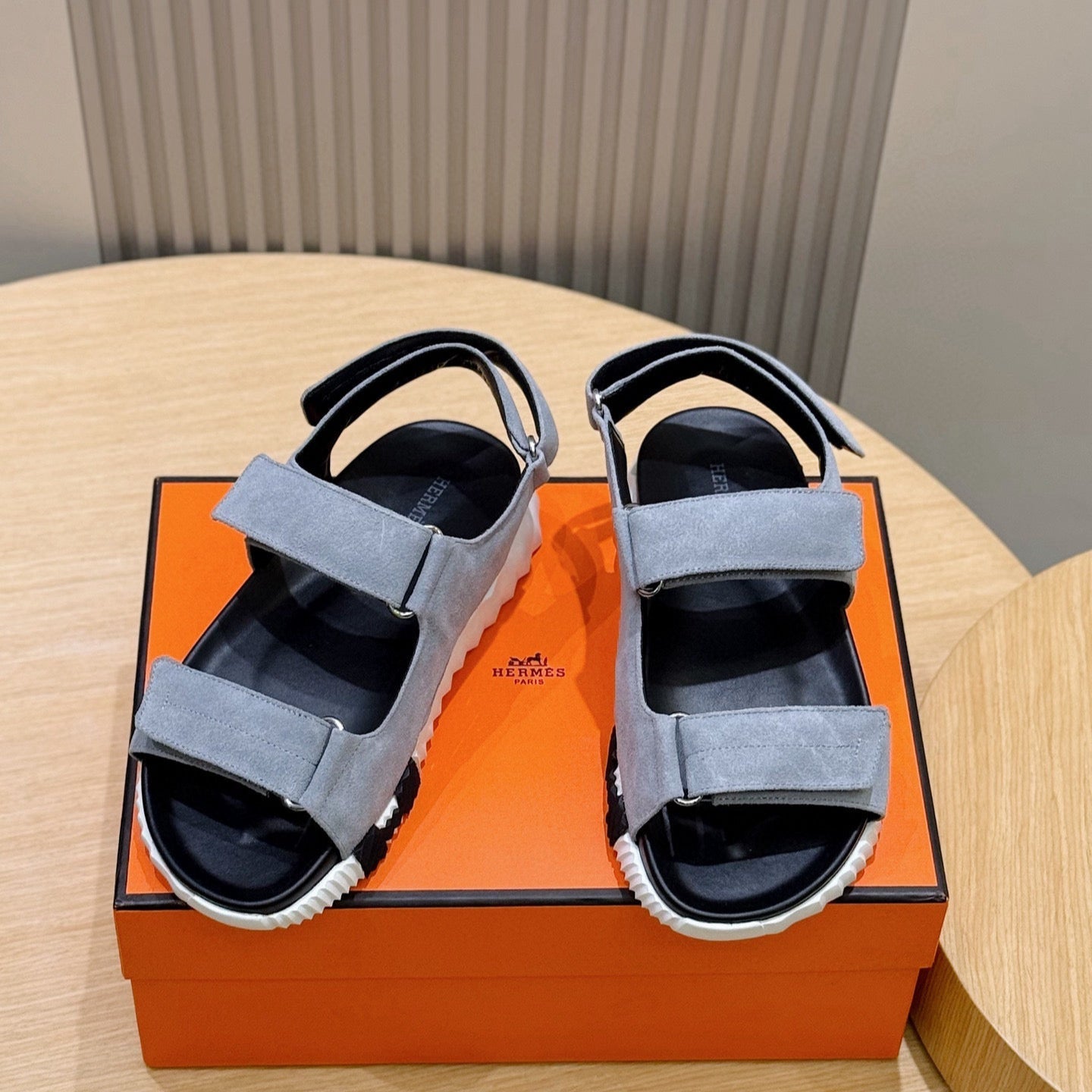 HM Men's Junior Sandal Gray Suede 643236