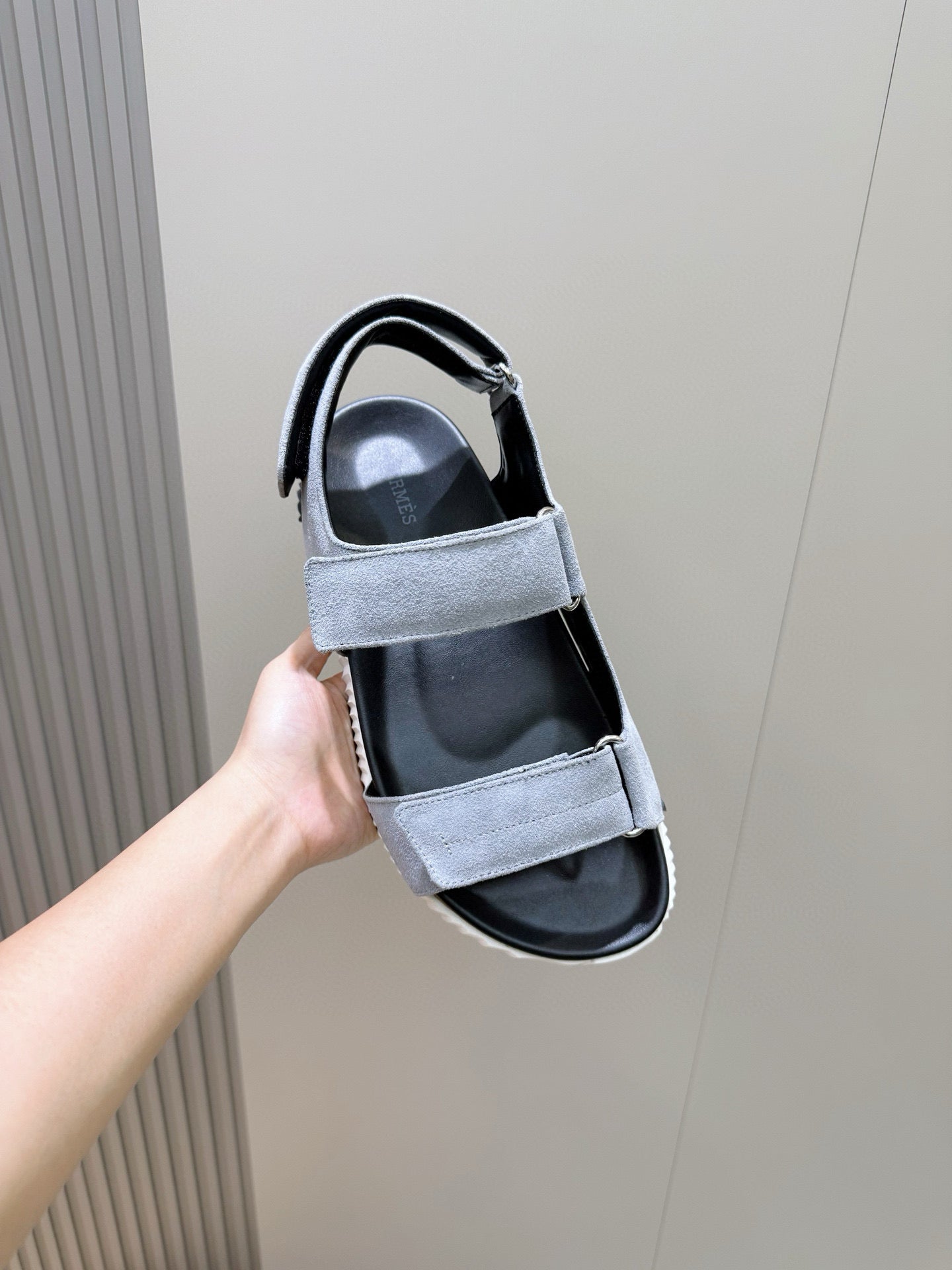 HM Men's Junior Sandal Gray Suede 643236