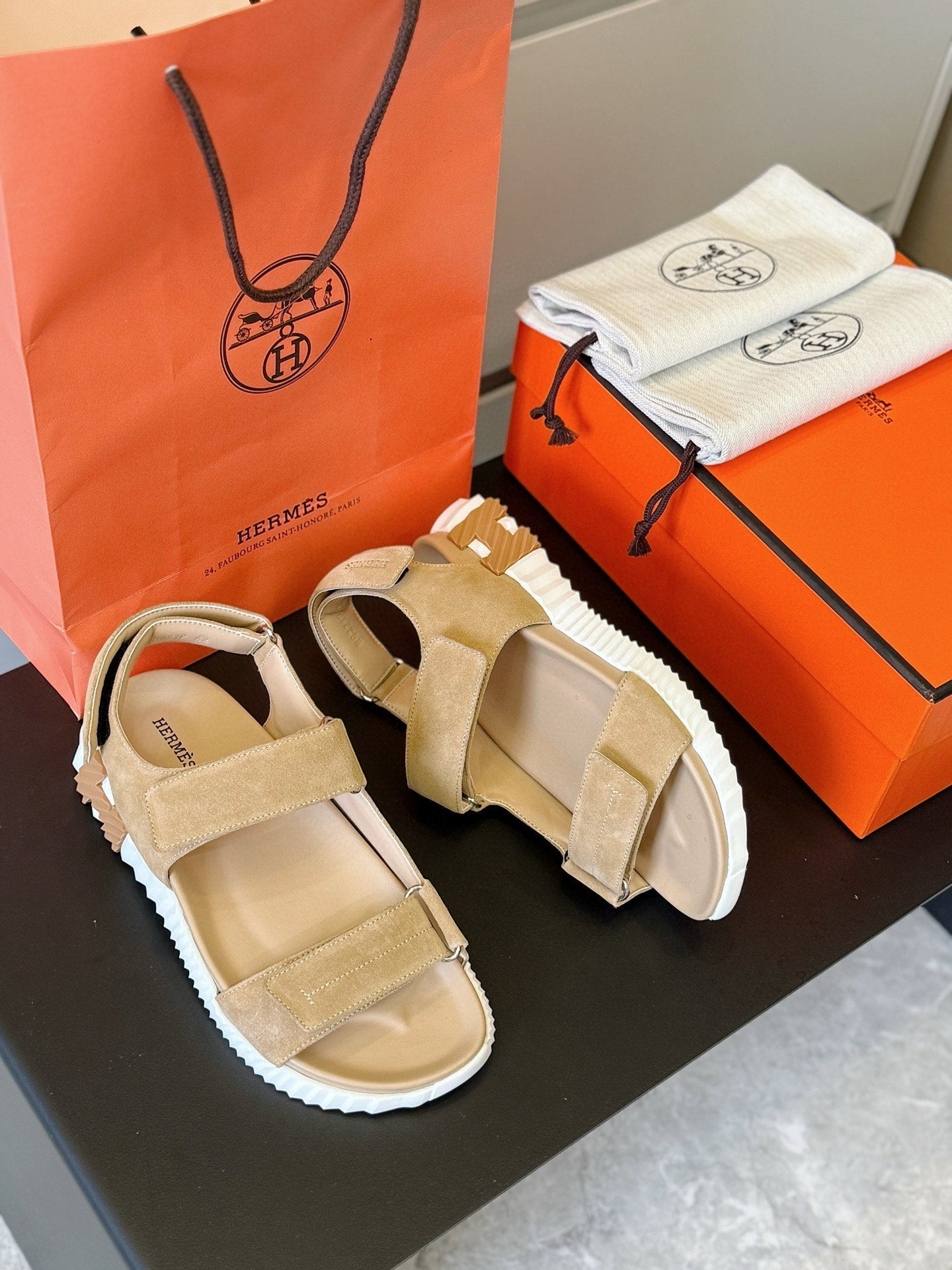 HM Men's Junior Sandal Beige Suede 643238