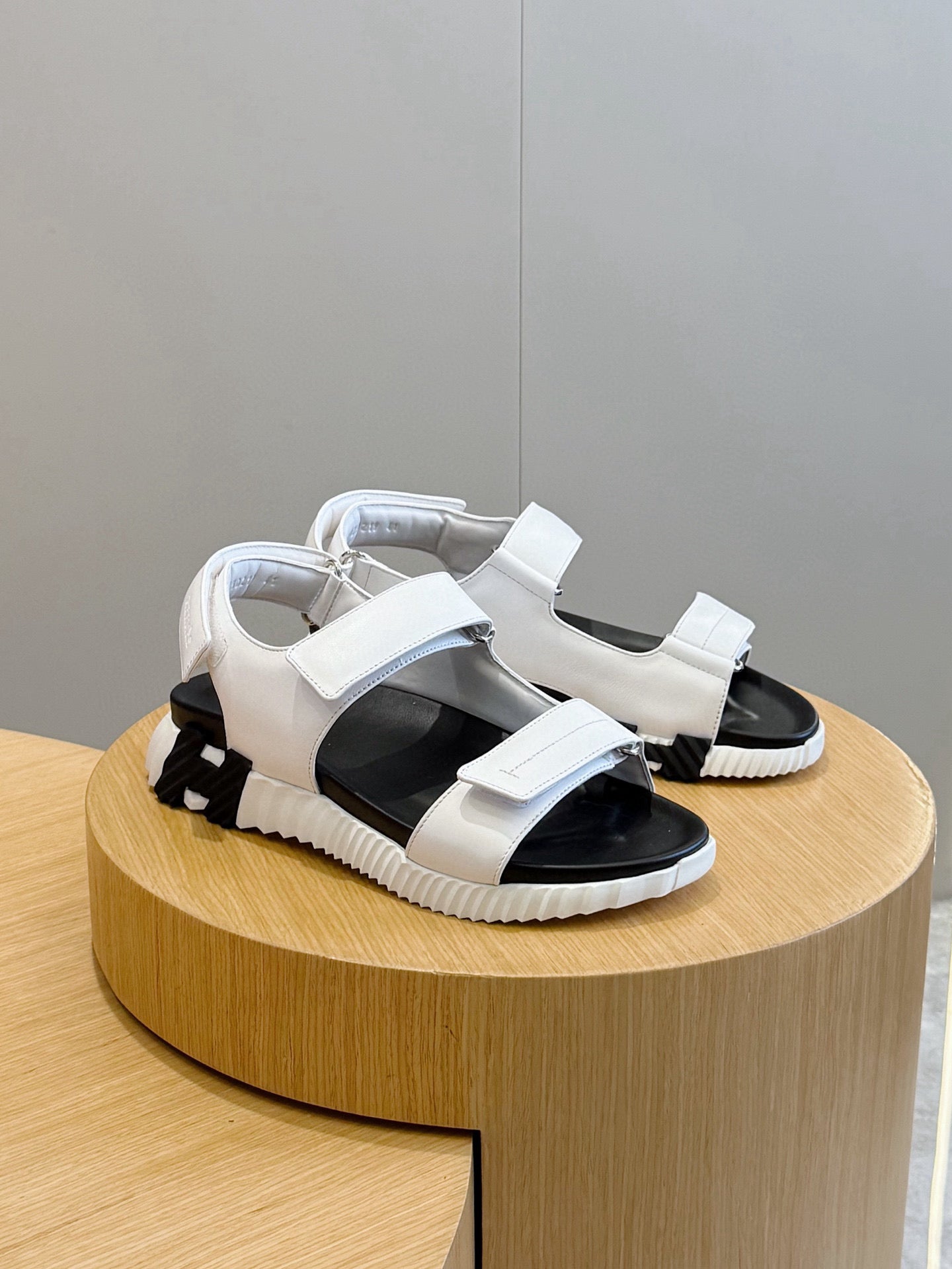 HM Men's Junior Sandal White Calfskin 643239