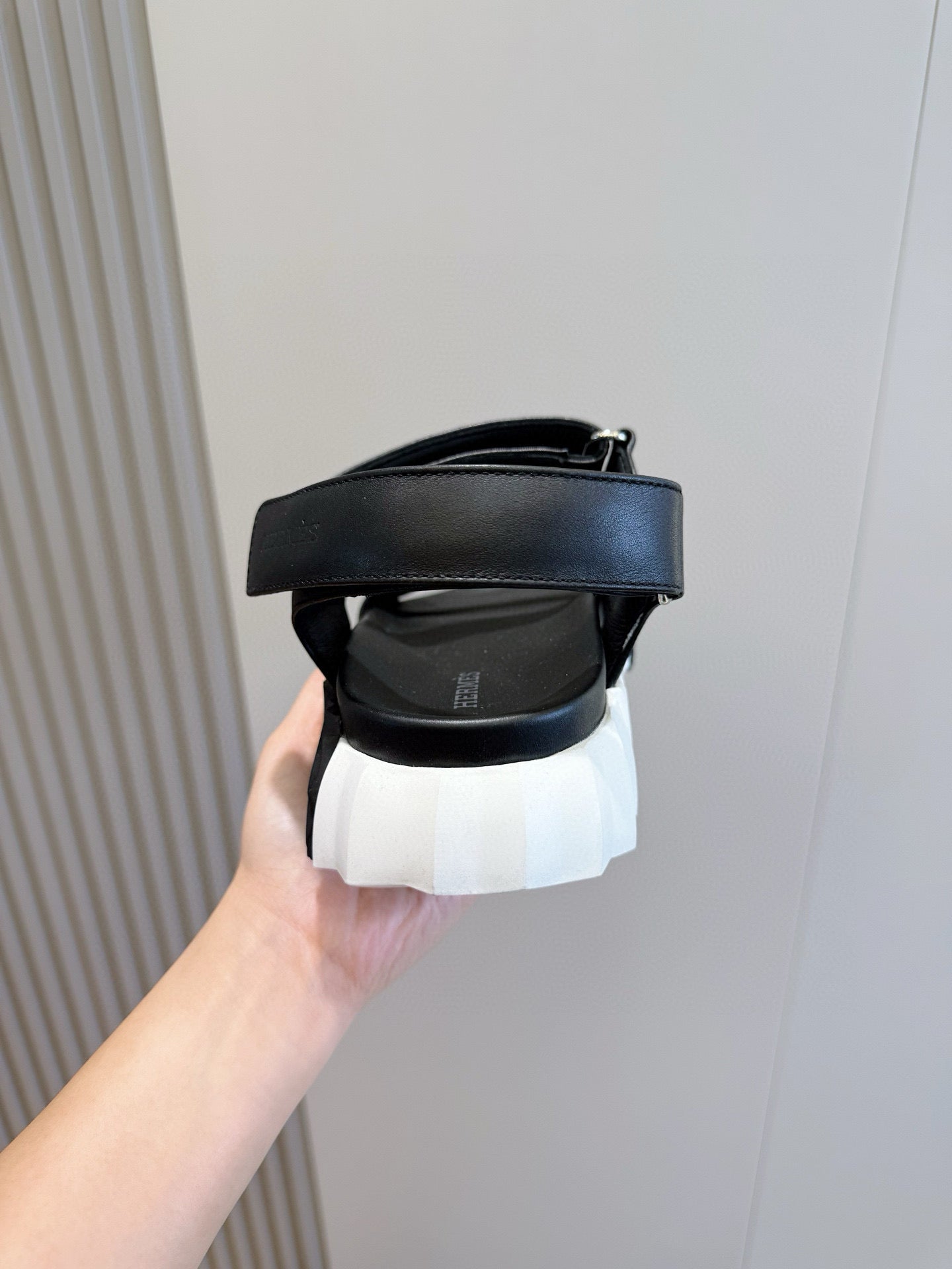 HM Men's Junior Sandal Black White Calfskin 643241