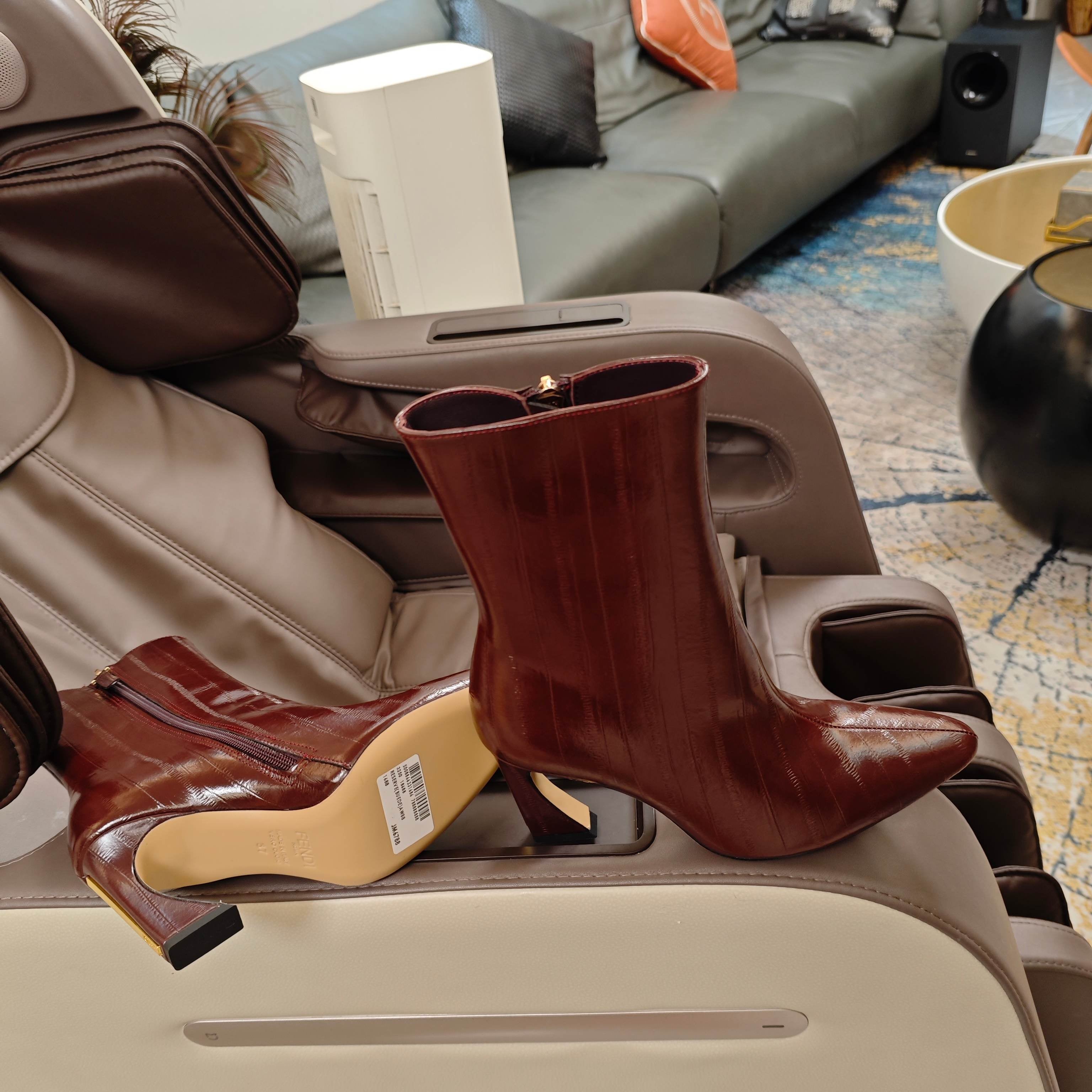 Fendi 25ss high-heeled boots burgundy sheepskin 502715