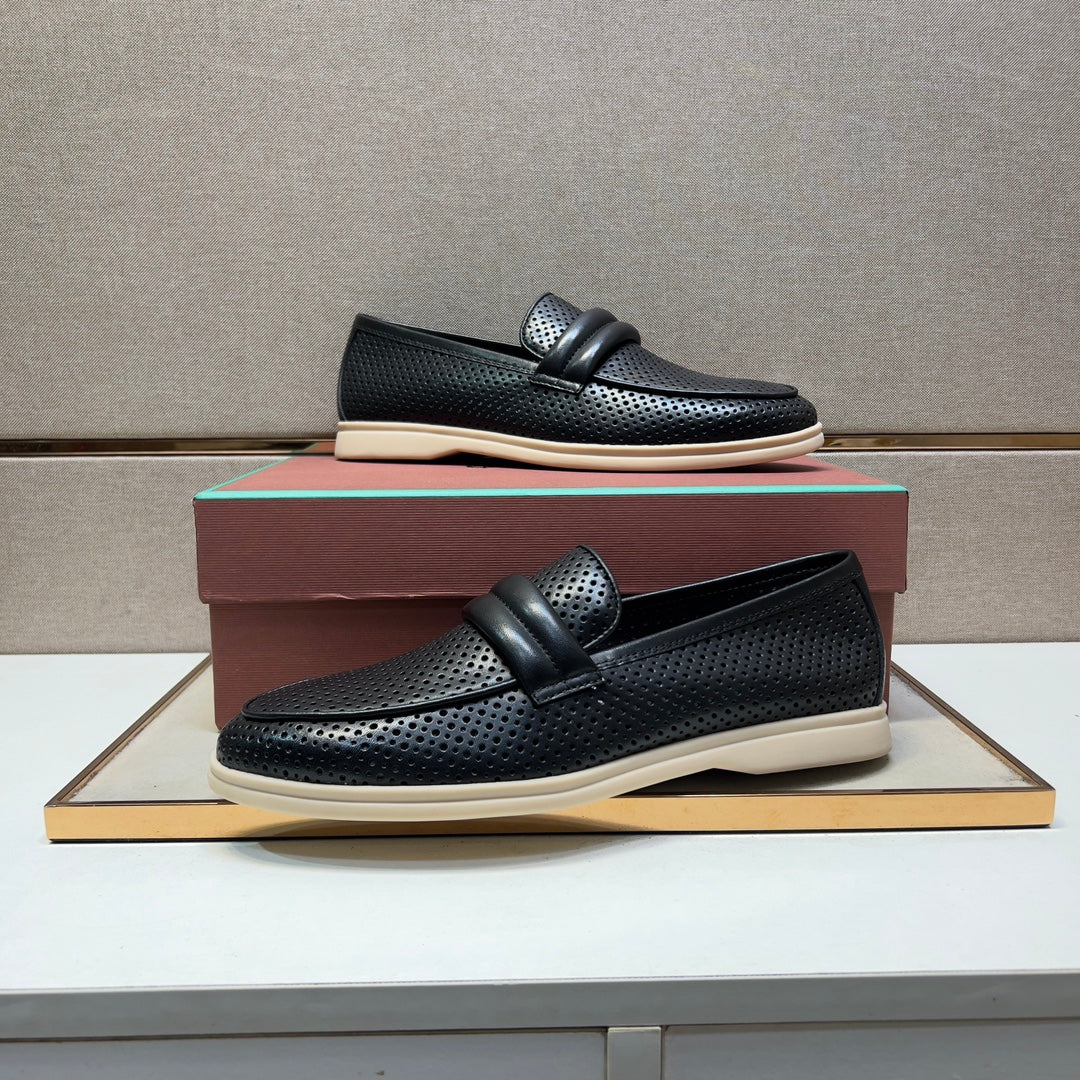 LP PERFORATED LOAFERS BLACK CALFSKIN