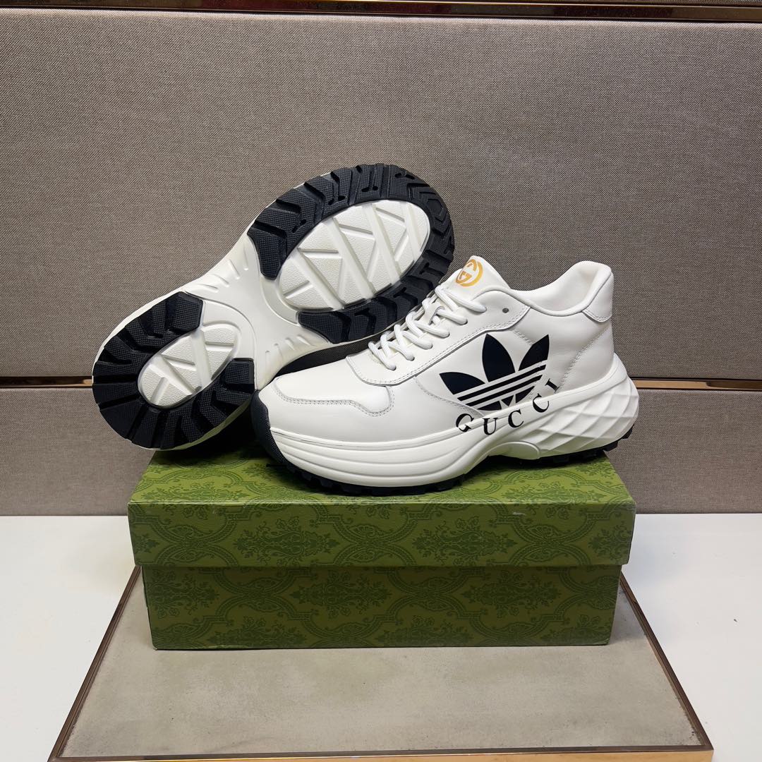 GG Men's 25 Sneaker White Sheepskin 524266