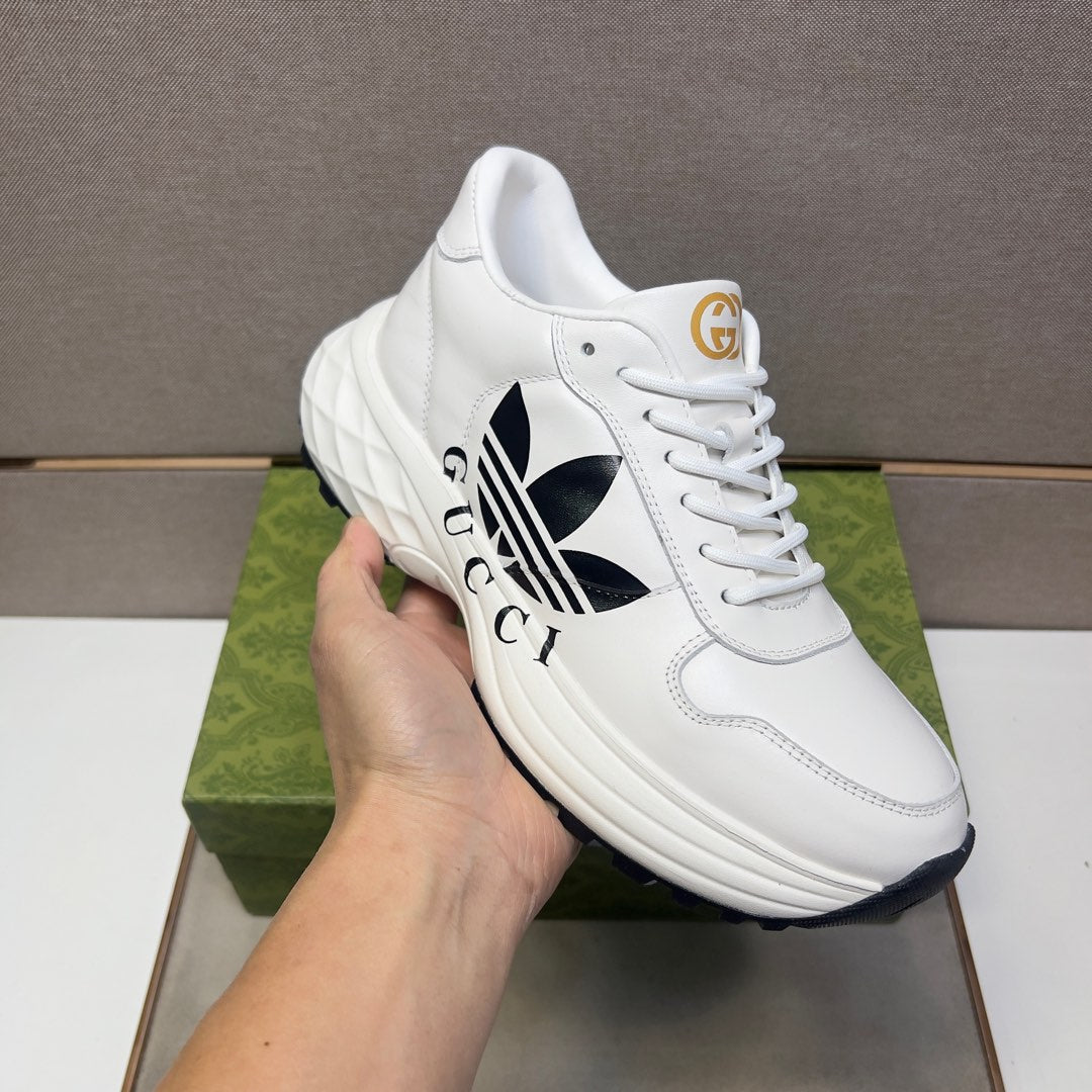 GG Men's 25 Sneaker White Sheepskin 524266