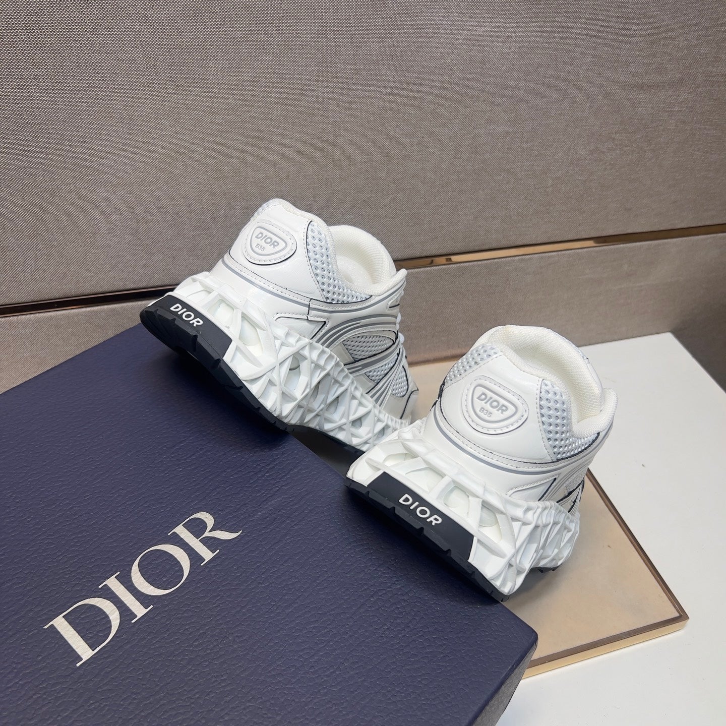 CD 25 B35 Sneaker White Mesh Rubber 649673