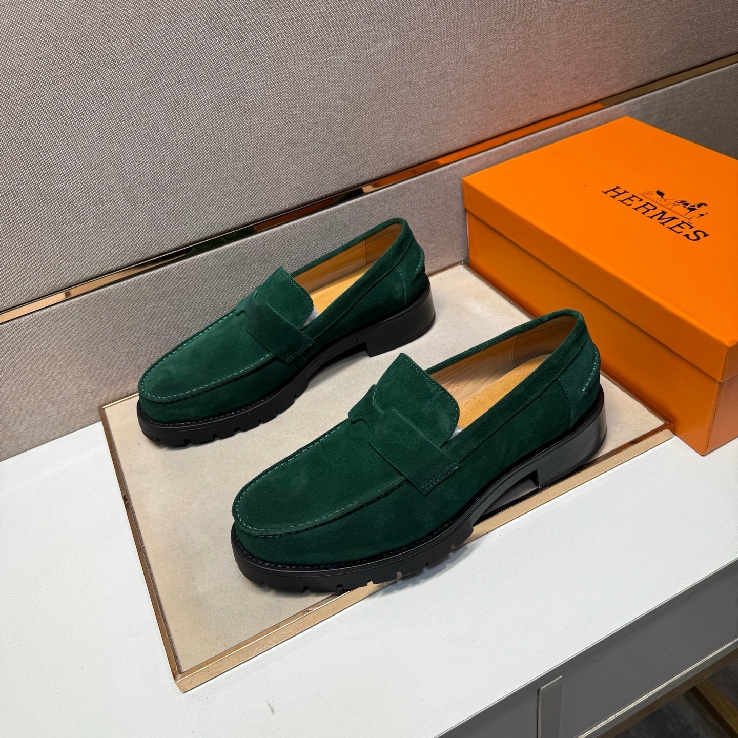 HM Men's 25 Klement Loafer Muted Green Suede 701602