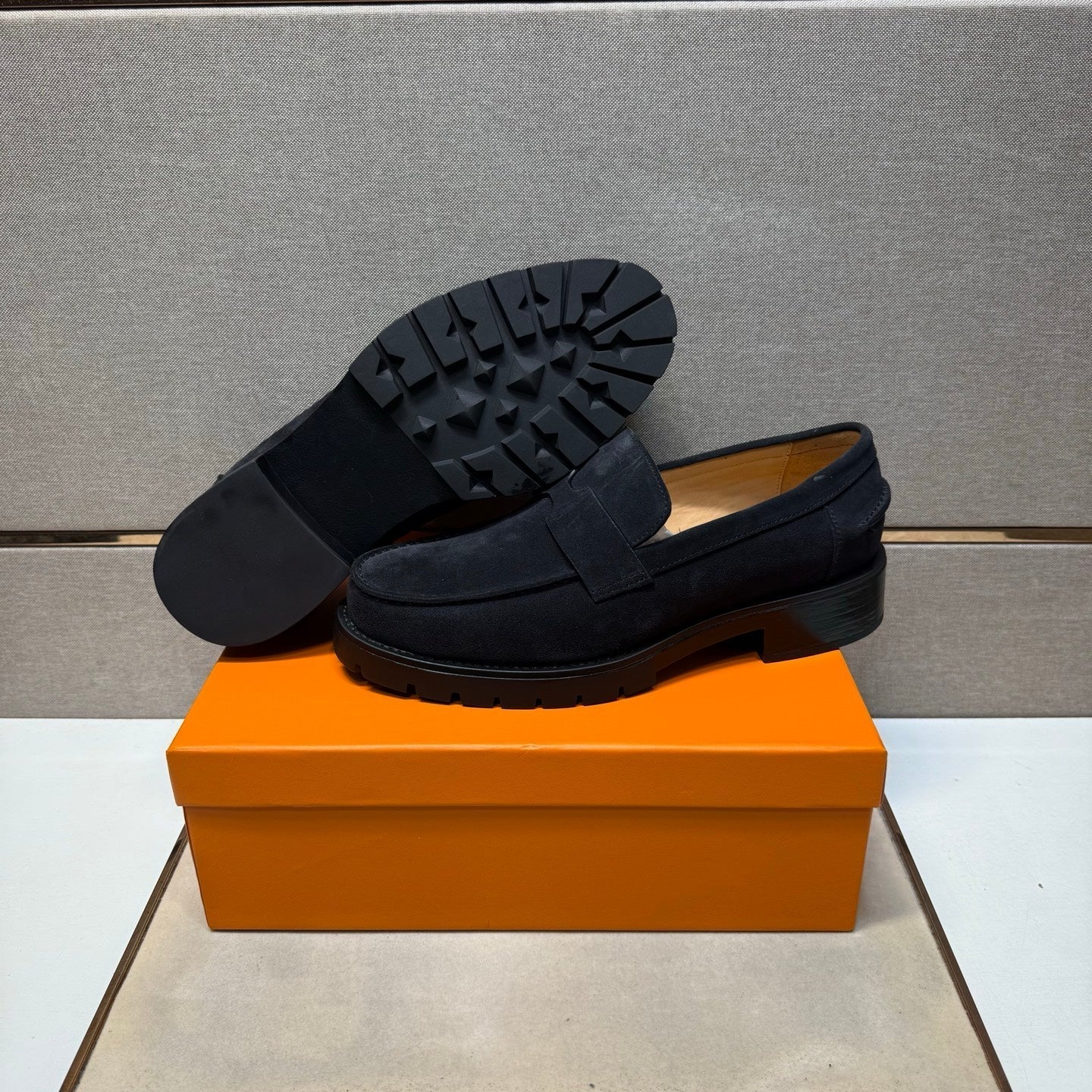 HM Men's 25 Klement Loafer Black Suede 701605