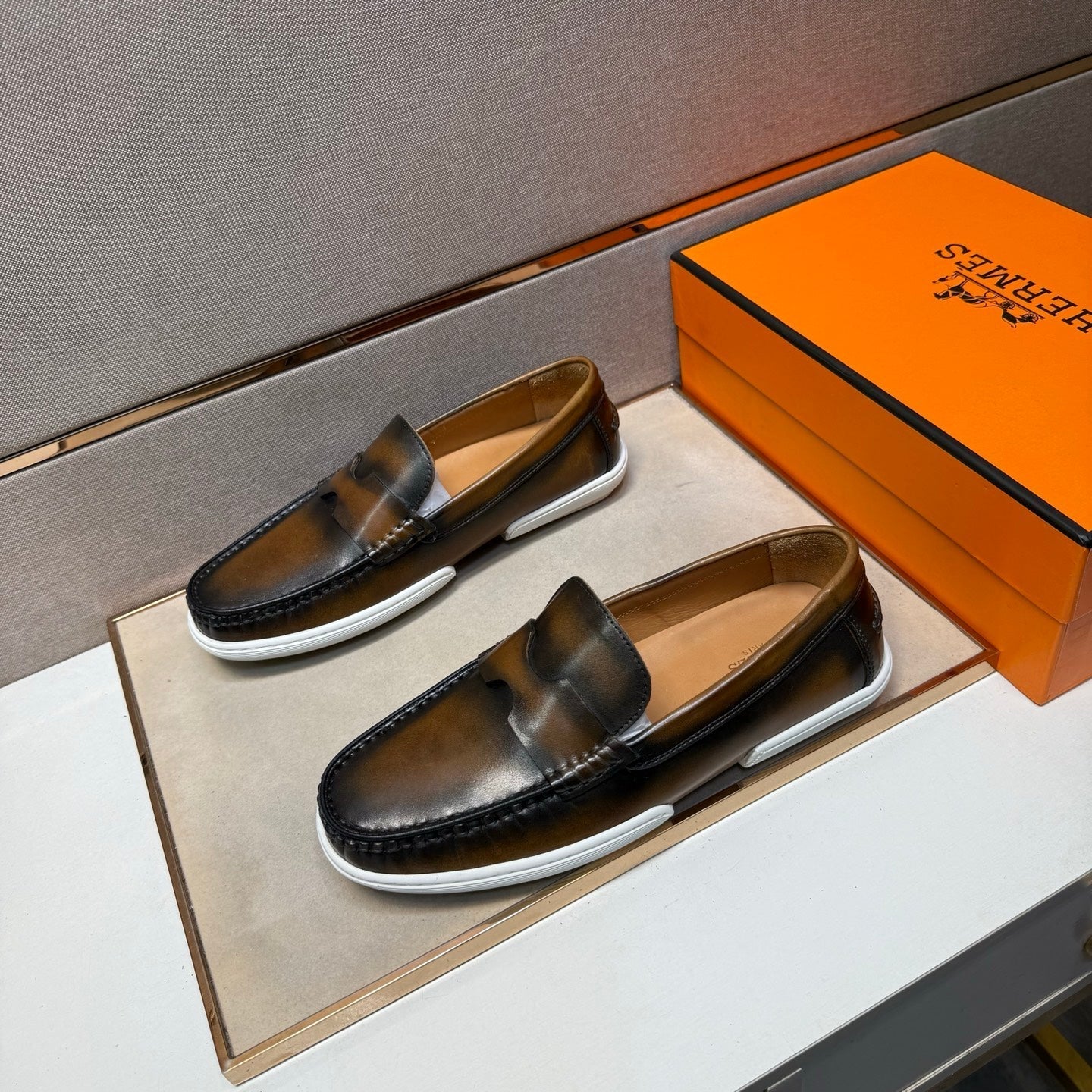 HM Men's 25 Loafer Chestnut Brown Cowhide 717694