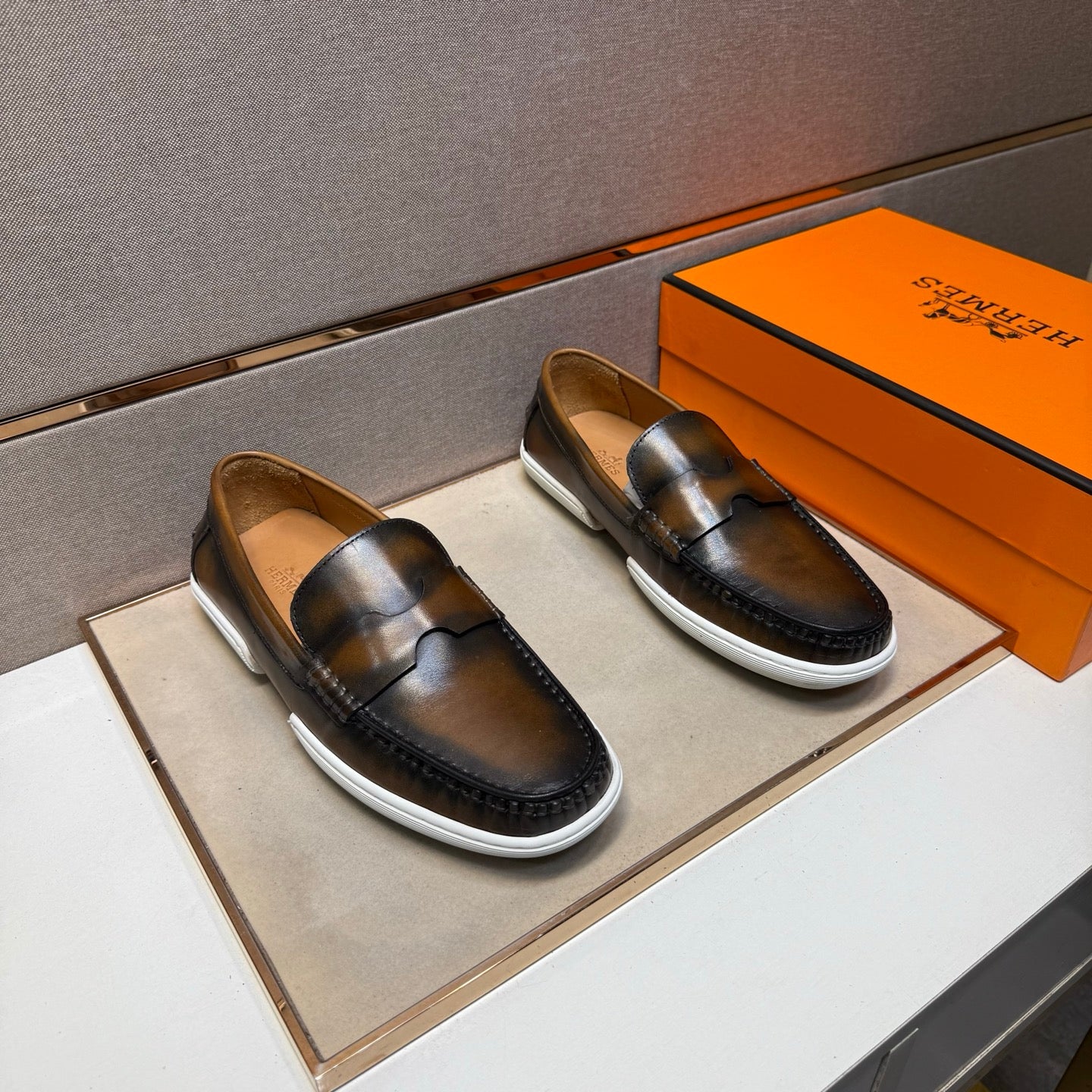 HM Men's 25 Loafer Chestnut Brown Cowhide 717694