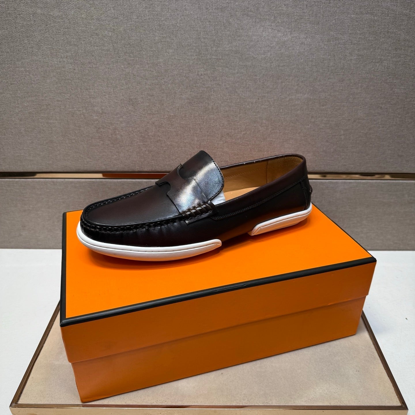 HM Men's 25 Loafer Dark Brown Cowhide 717696