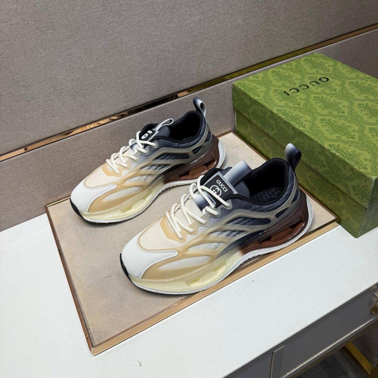 GG Men's 25 Sneaker Black Mix White Mesh 743033