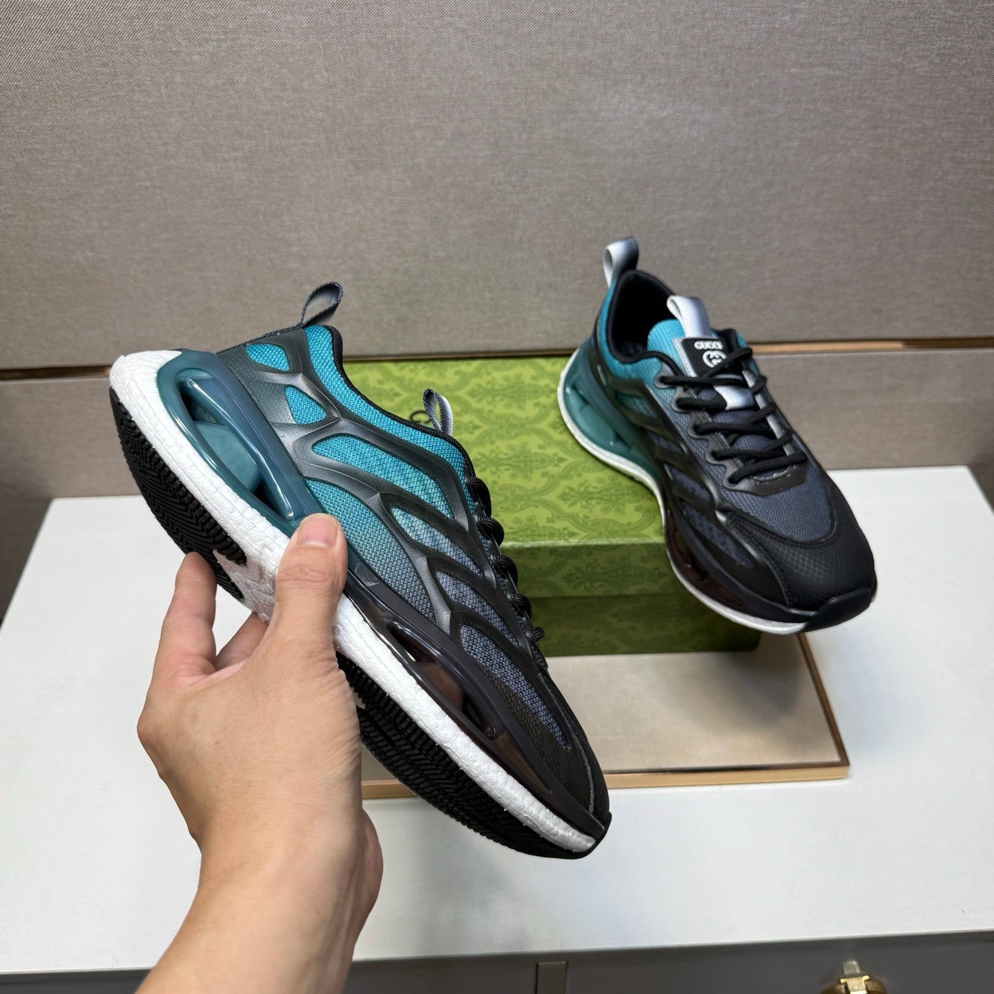 GG Men's 25 Sneaker Black Blue Mesh 743035