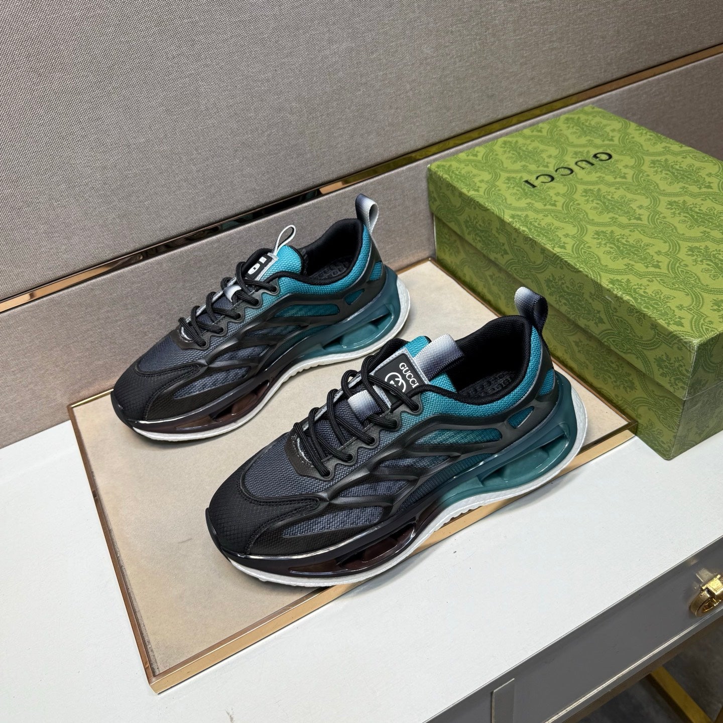 GG Men's 25 Sneaker Black Blue Mesh 743035