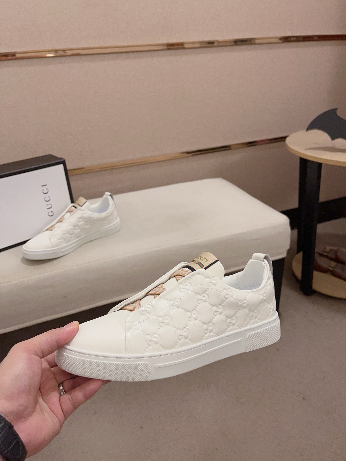 GG Men's Sneaker White Sheepskin 448472