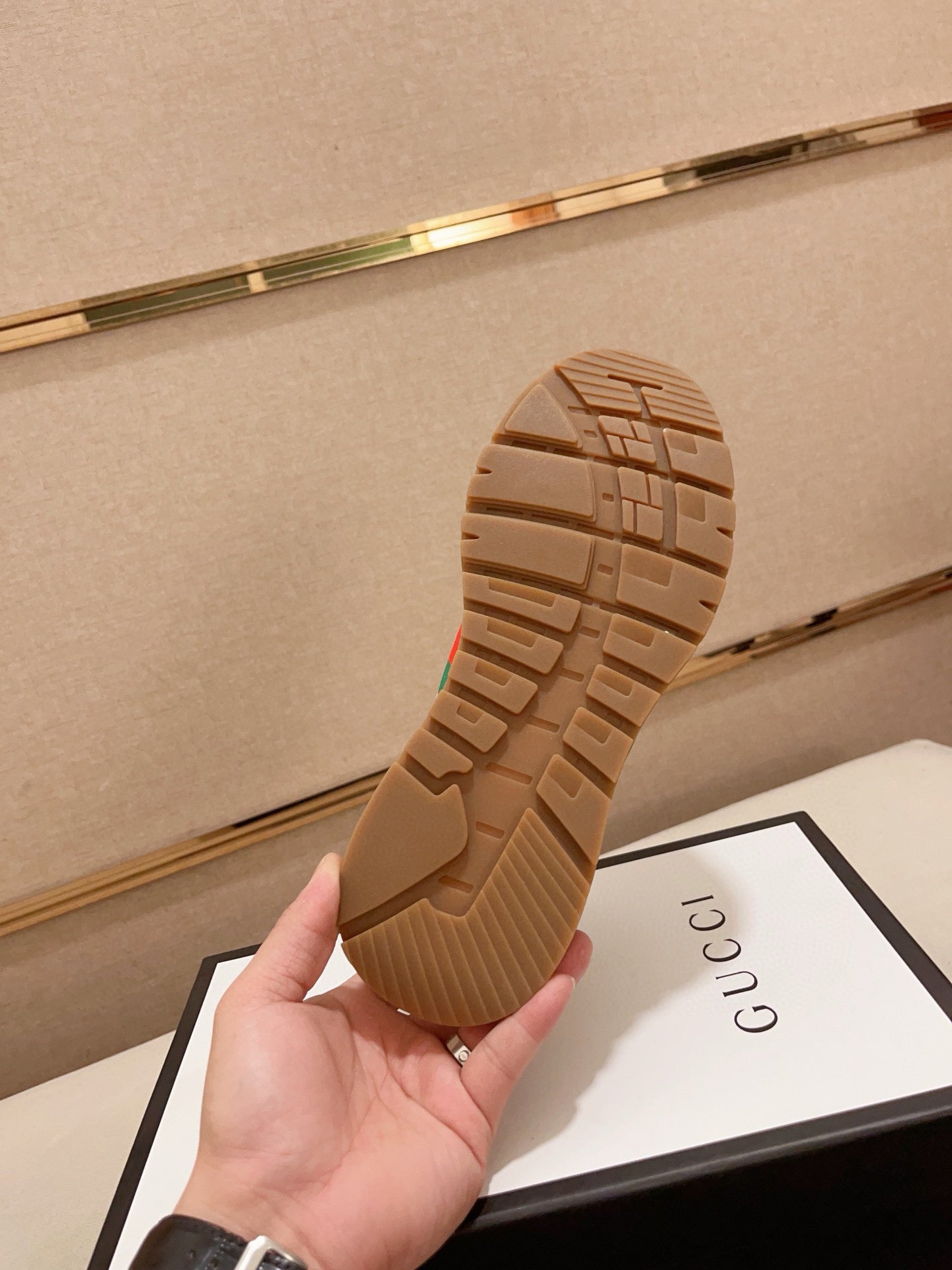 GG Men's Sneaker Black Grey Sheepskin Fabric 529027