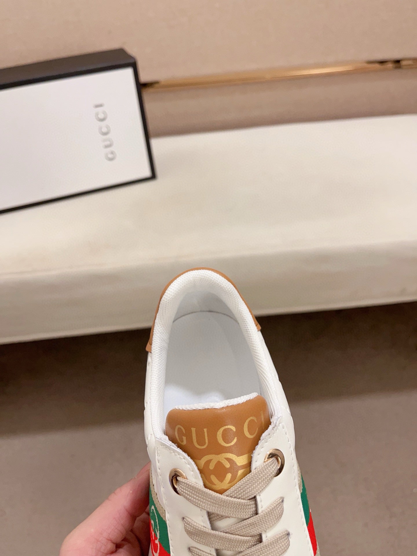 GG Men's Sneaker White Brown Sheepskin Fabric 529028