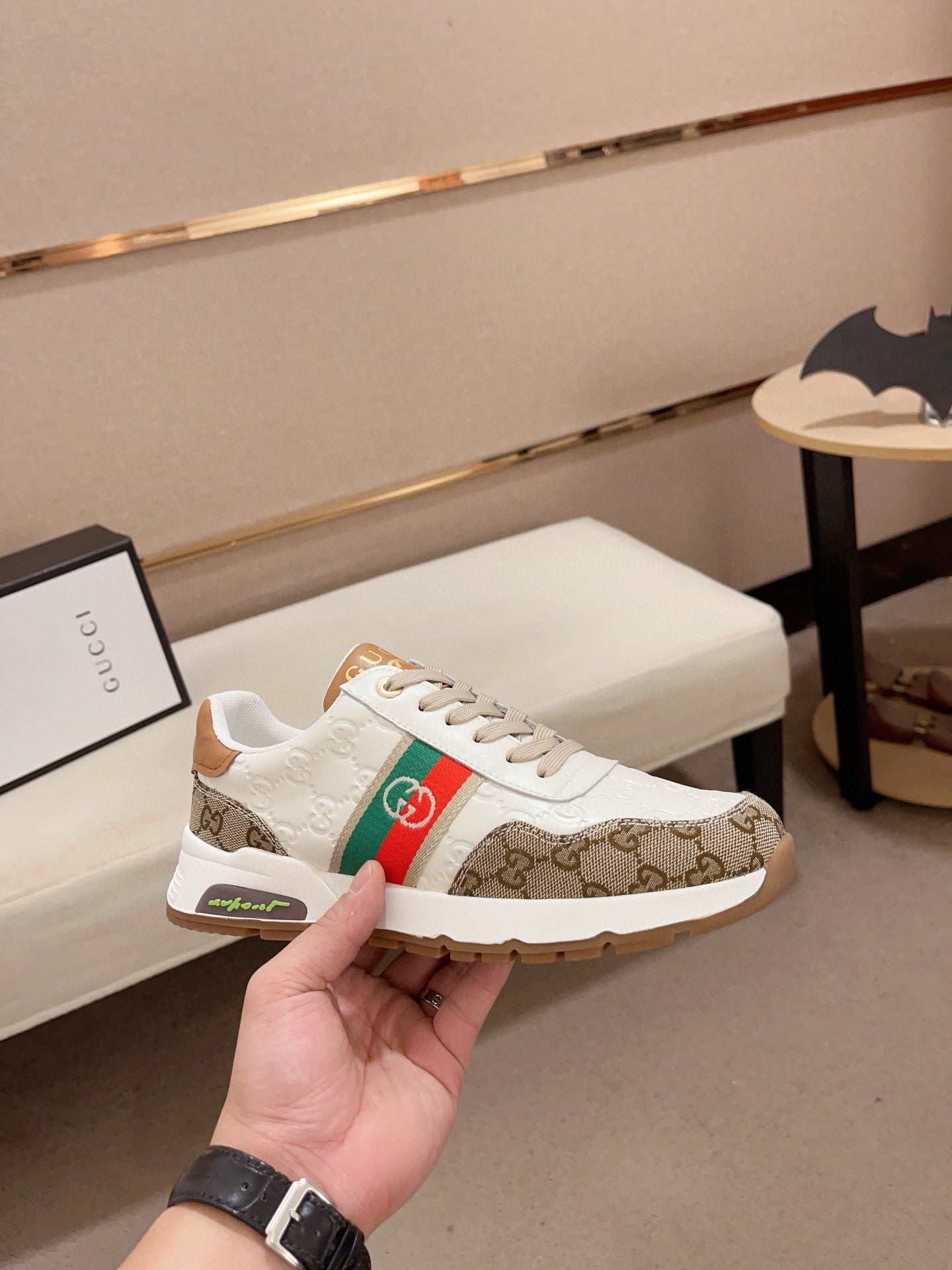 GG Men's Sneaker White Brown Sheepskin Fabric 529028